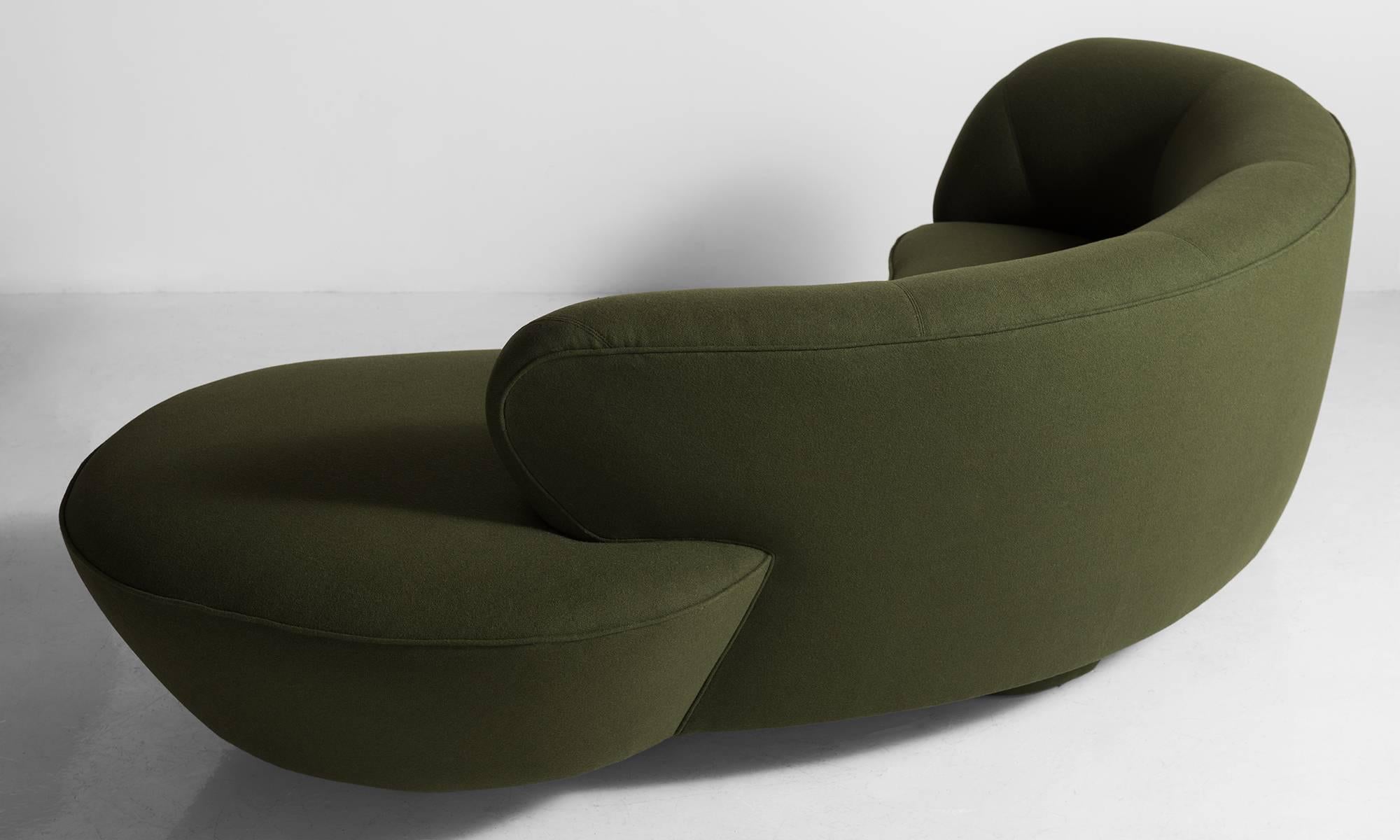 Modern Vladimir Kagan Sofa, America, circa 1970