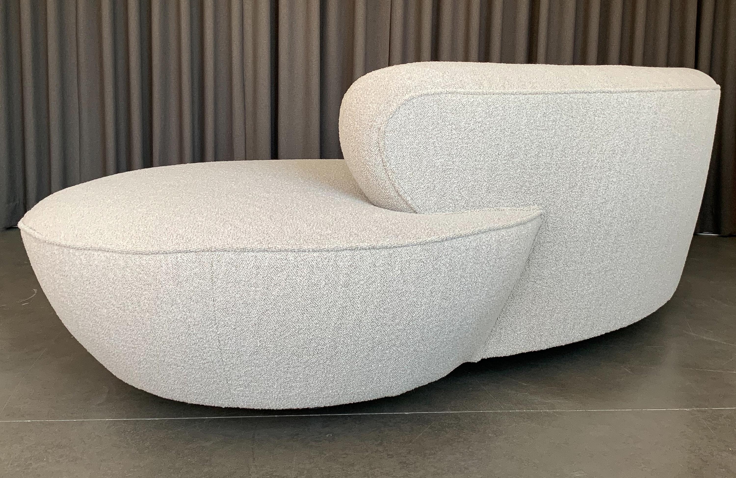Vladimir Kagan Sofa for Directional In Excellent Condition In Chicago, IL