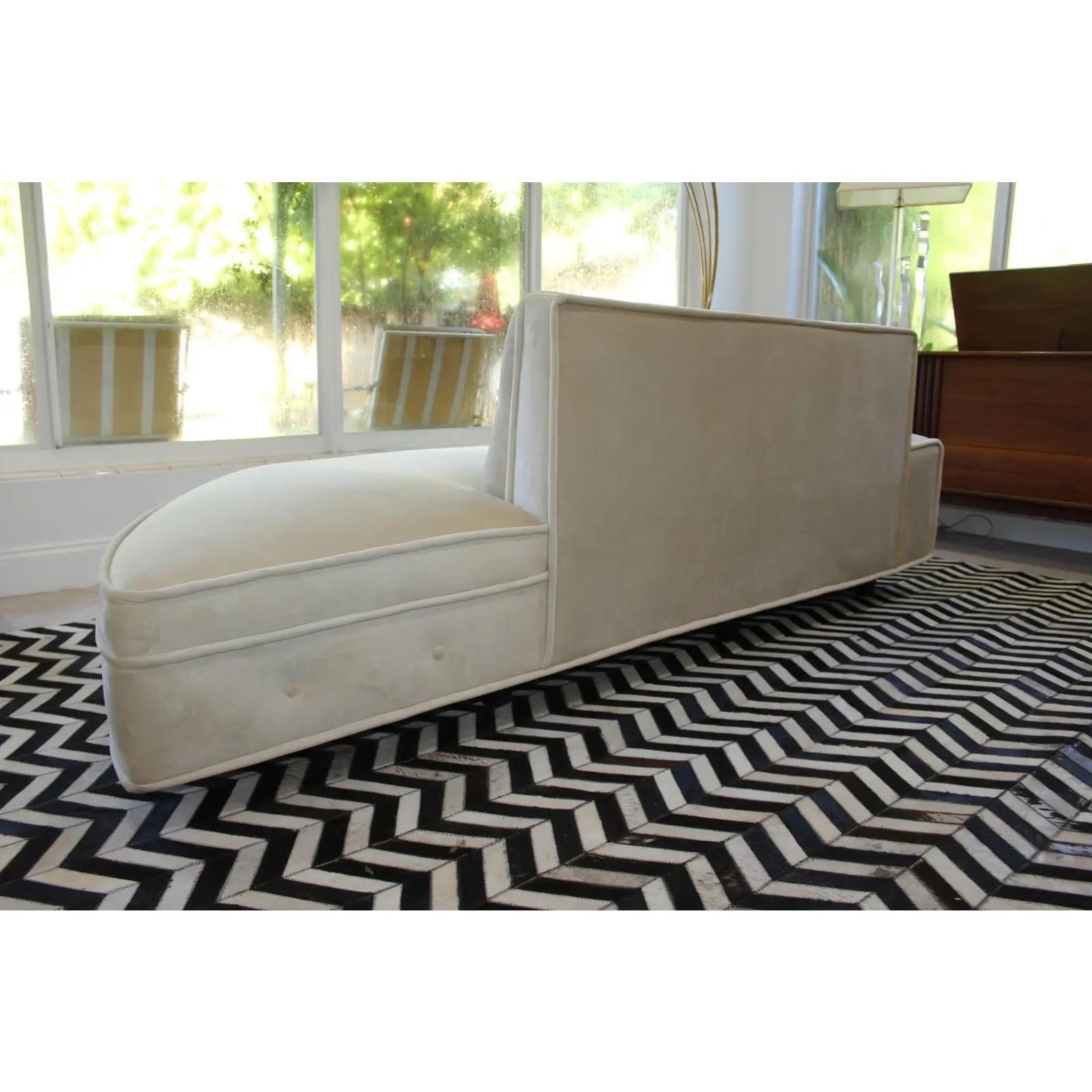 Velvet Vladimir Kagan Style 1950’s Vintage Mid-Century Modern Ivory Sofa For Sale