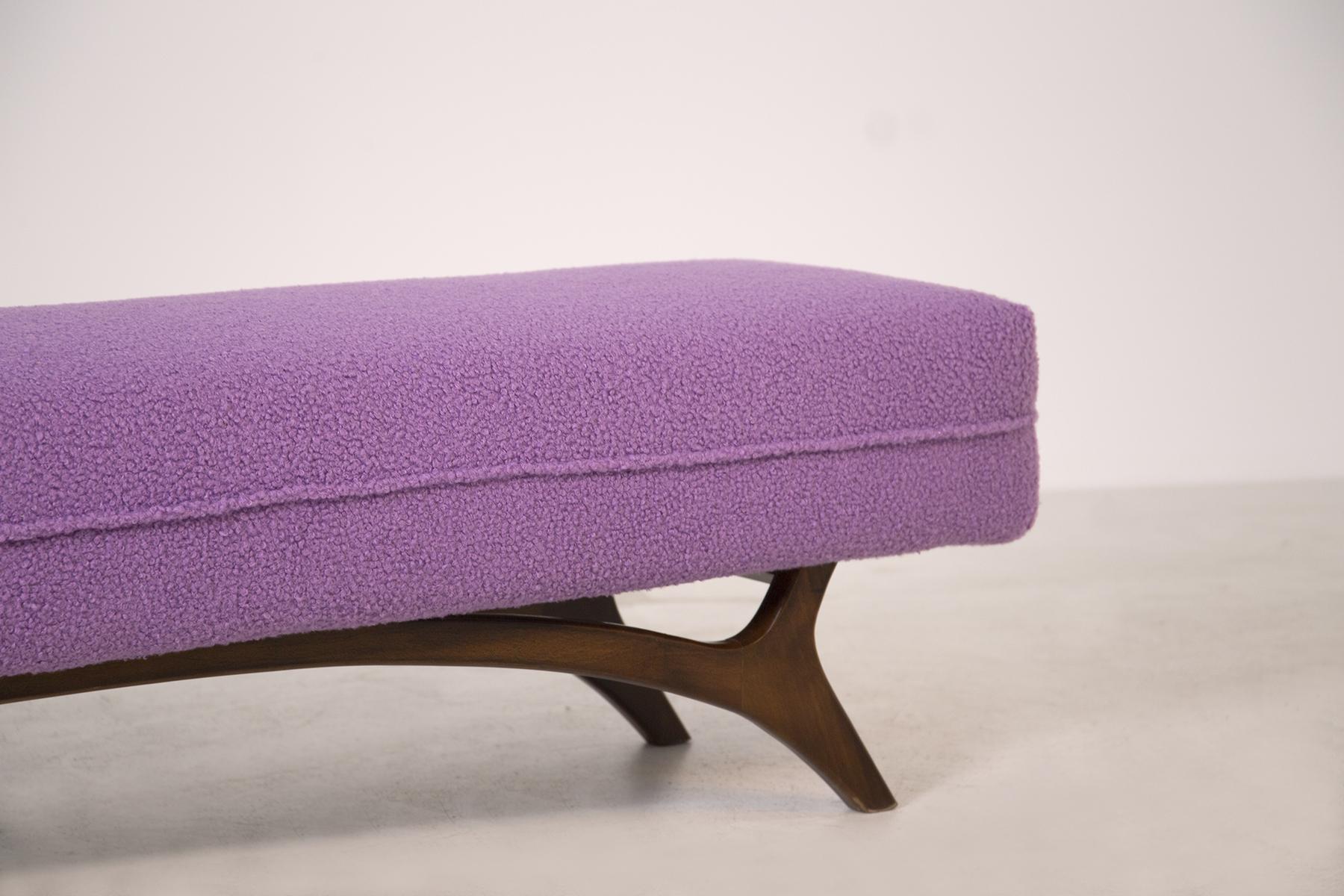 American Vintage Bench in Lilac Bouclé In Good Condition In Milano, IT