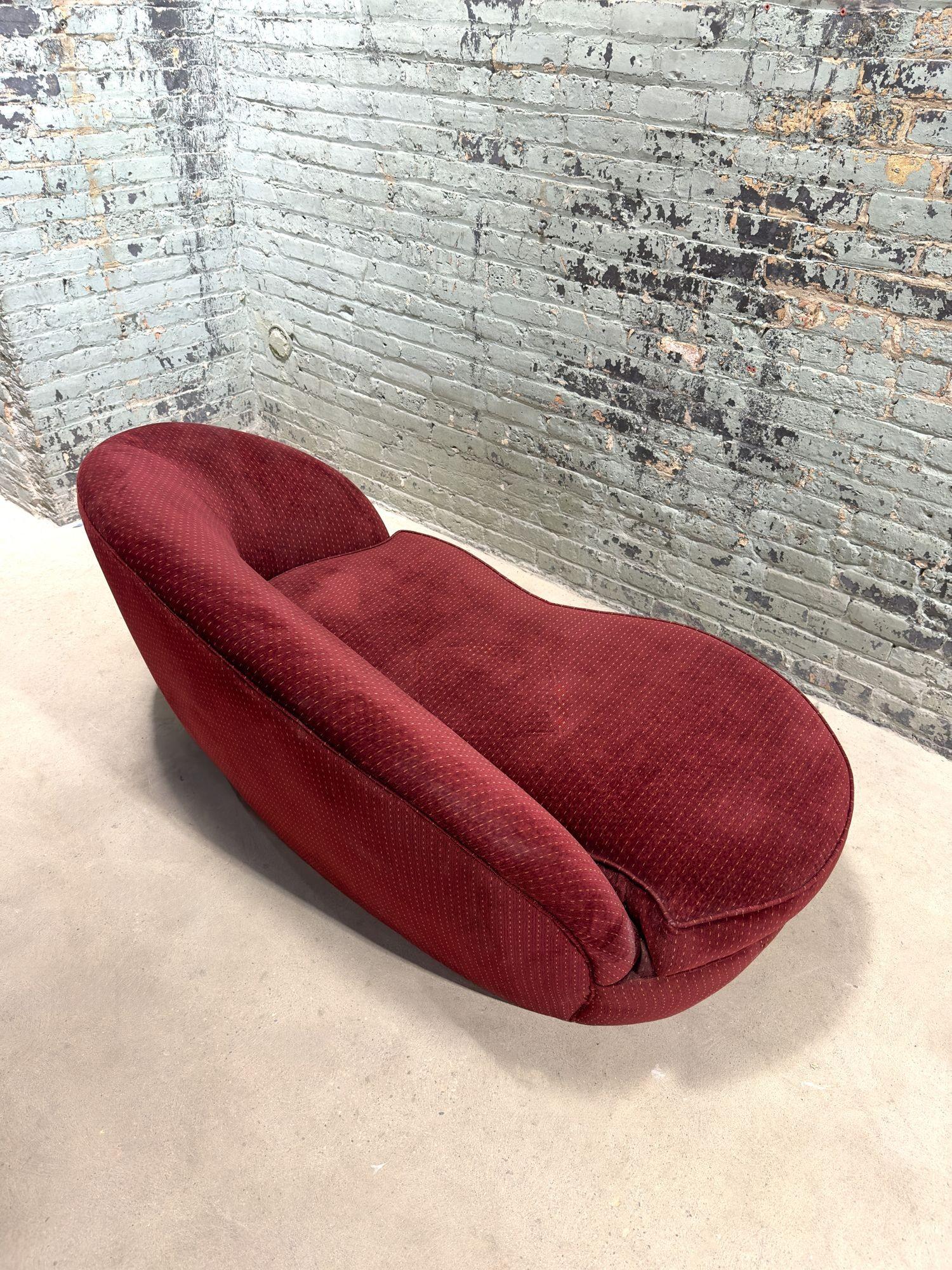 Vladimir Kagan Style Curved Sofa/Chaise Lounge, 1960 In Good Condition For Sale In Chicago, IL