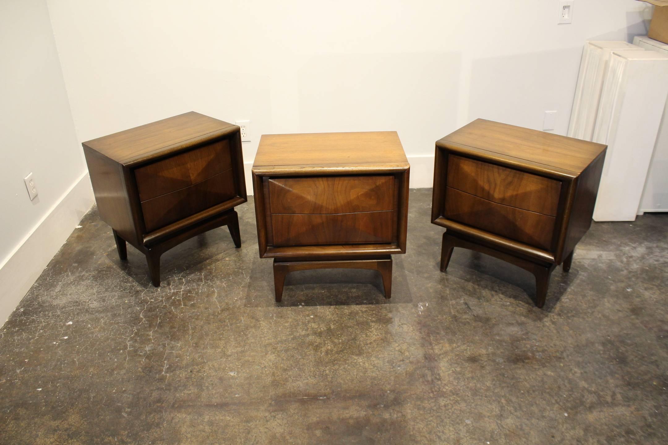 Vladimir Kagan Style Diamond Front Walnut Nightstands, Set of Three In Fair Condition For Sale In Dallas, TX