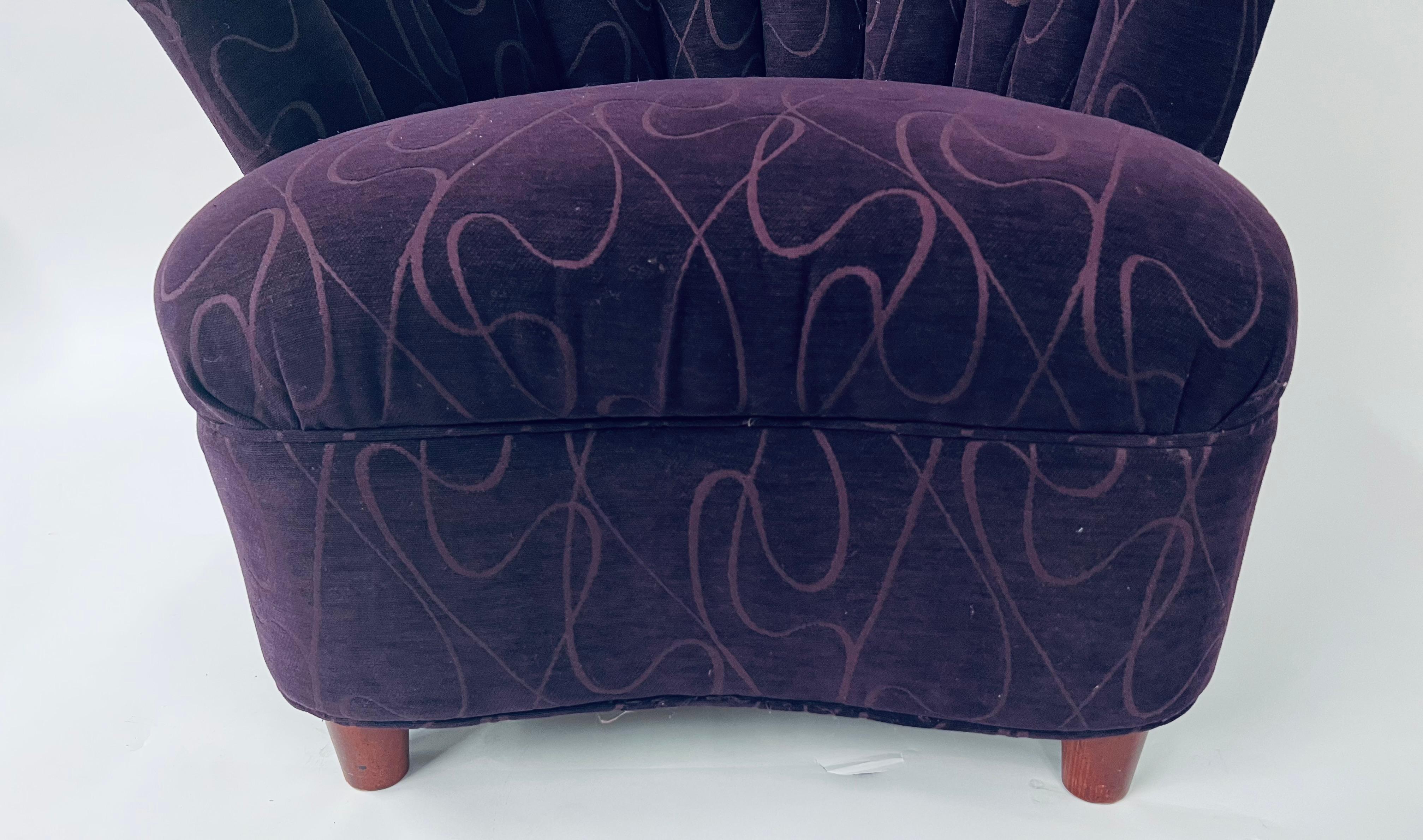 Mid-Century Modern Purple Fan Back Lounge Chair, a Pair 6