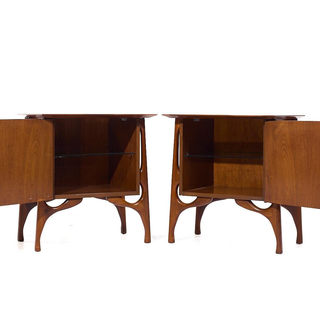 American Mid Century Sculptural Walnut Nightstands - Pair For Sale