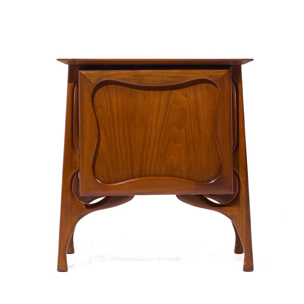 Late 20th Century Mid Century Sculptural Walnut Nightstands - Pair For Sale