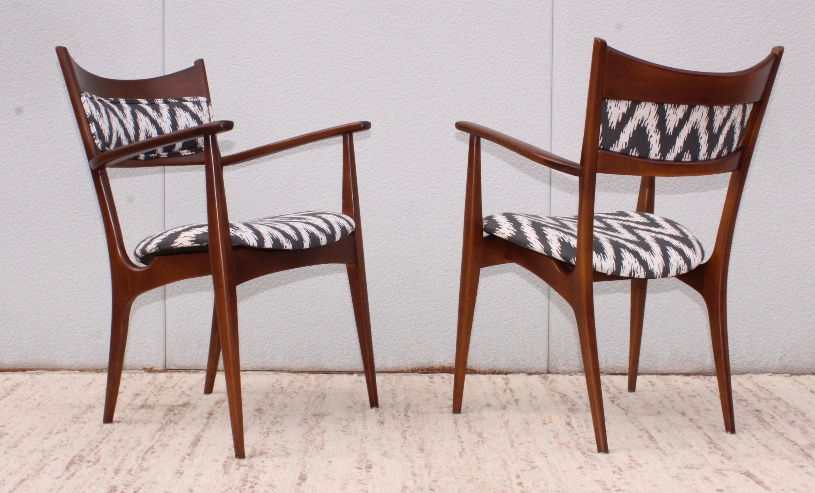 Mid-Century Modern Sculptural Dining Chairs In Good Condition In New York, NY