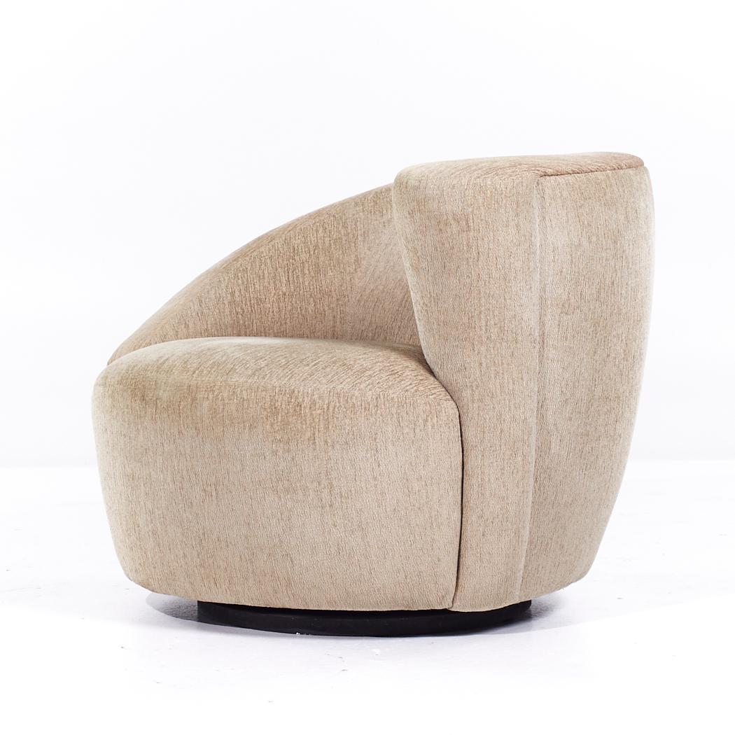 Late 20th Century Vladimir Kagan Style Weiman Nautilus Mid Century Chairs - Pair For Sale