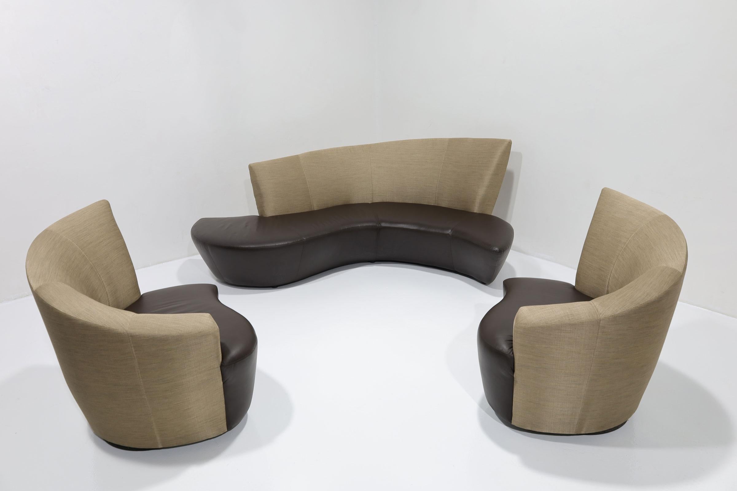 Vladimir Kagan Swivel Bilboa Chairs in Silk and Leather For Sale 1