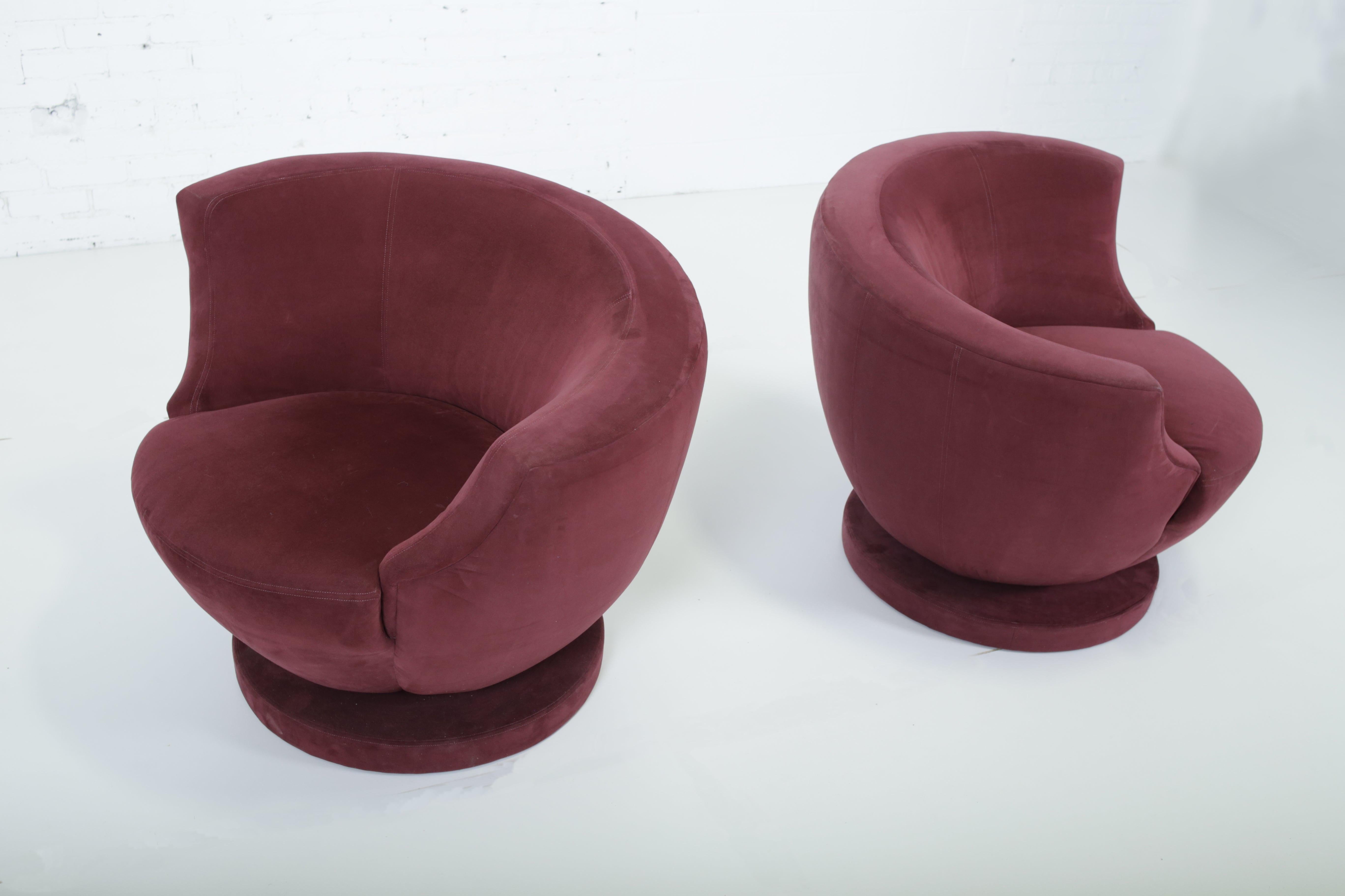 Vladimir Kagan Swivel Chairs for Directional In Good Condition In Chicago, IL