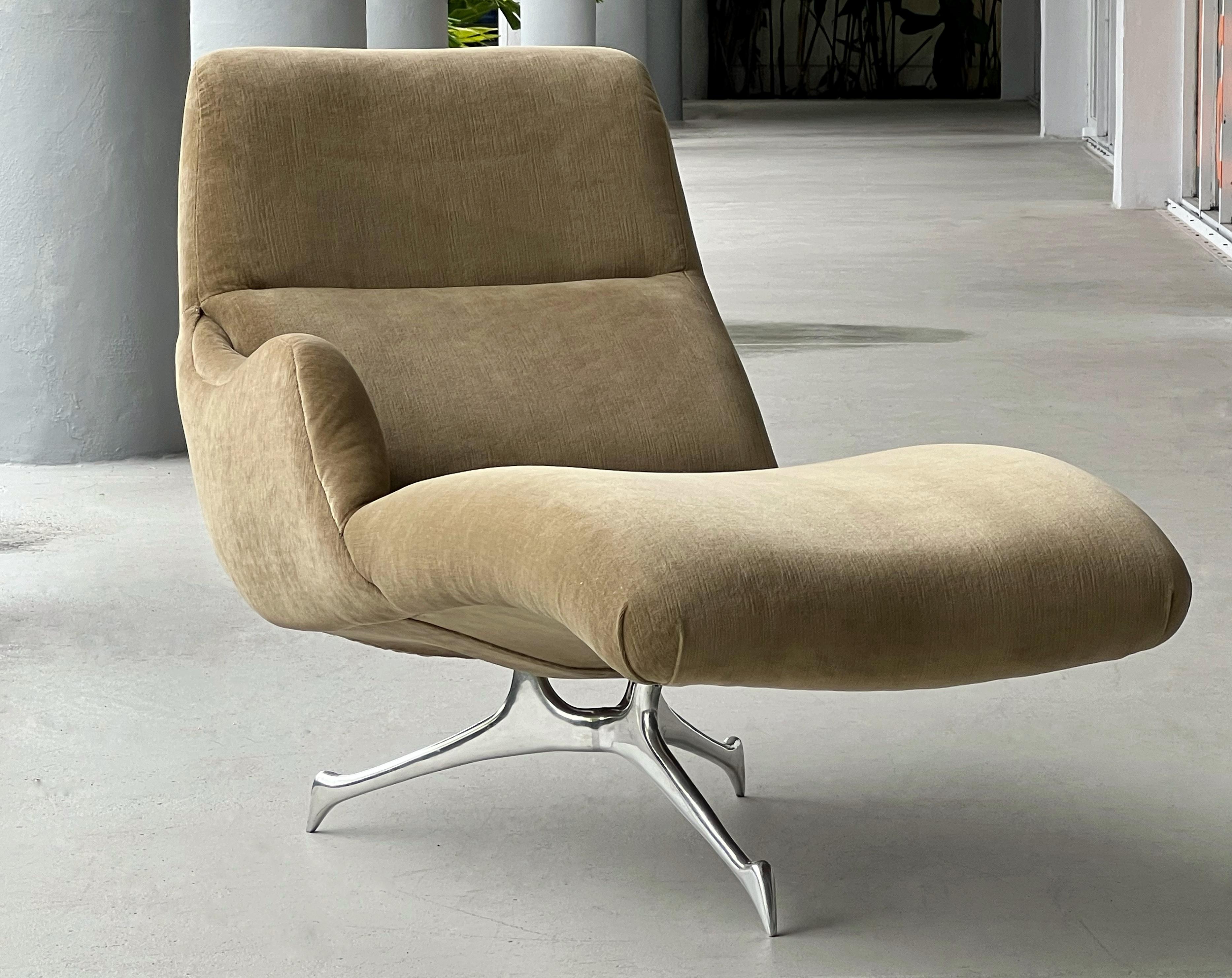 Chaise longue tri symétrique Vladimir Kagan en vente 1