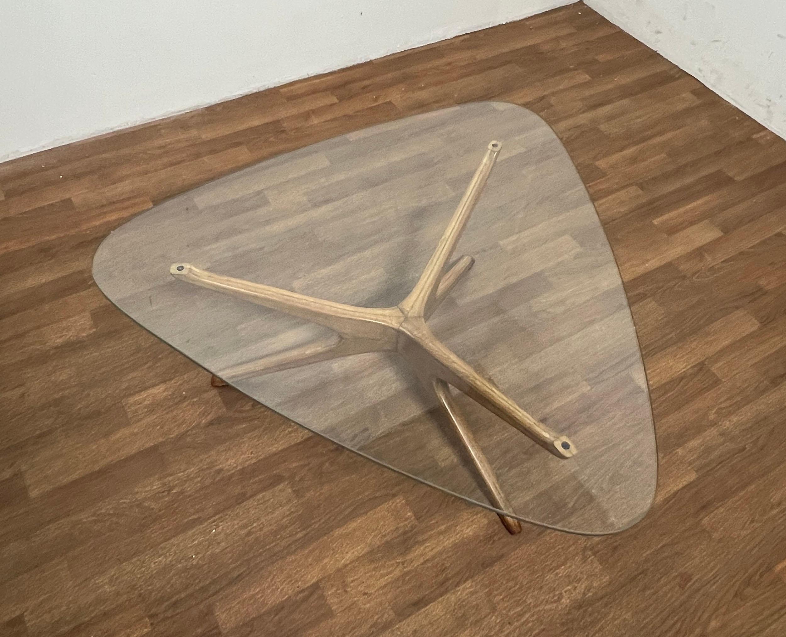 An original tri-symmetric coffee table by Vladimir Kagan in bleached walnut, ca. 1950s,