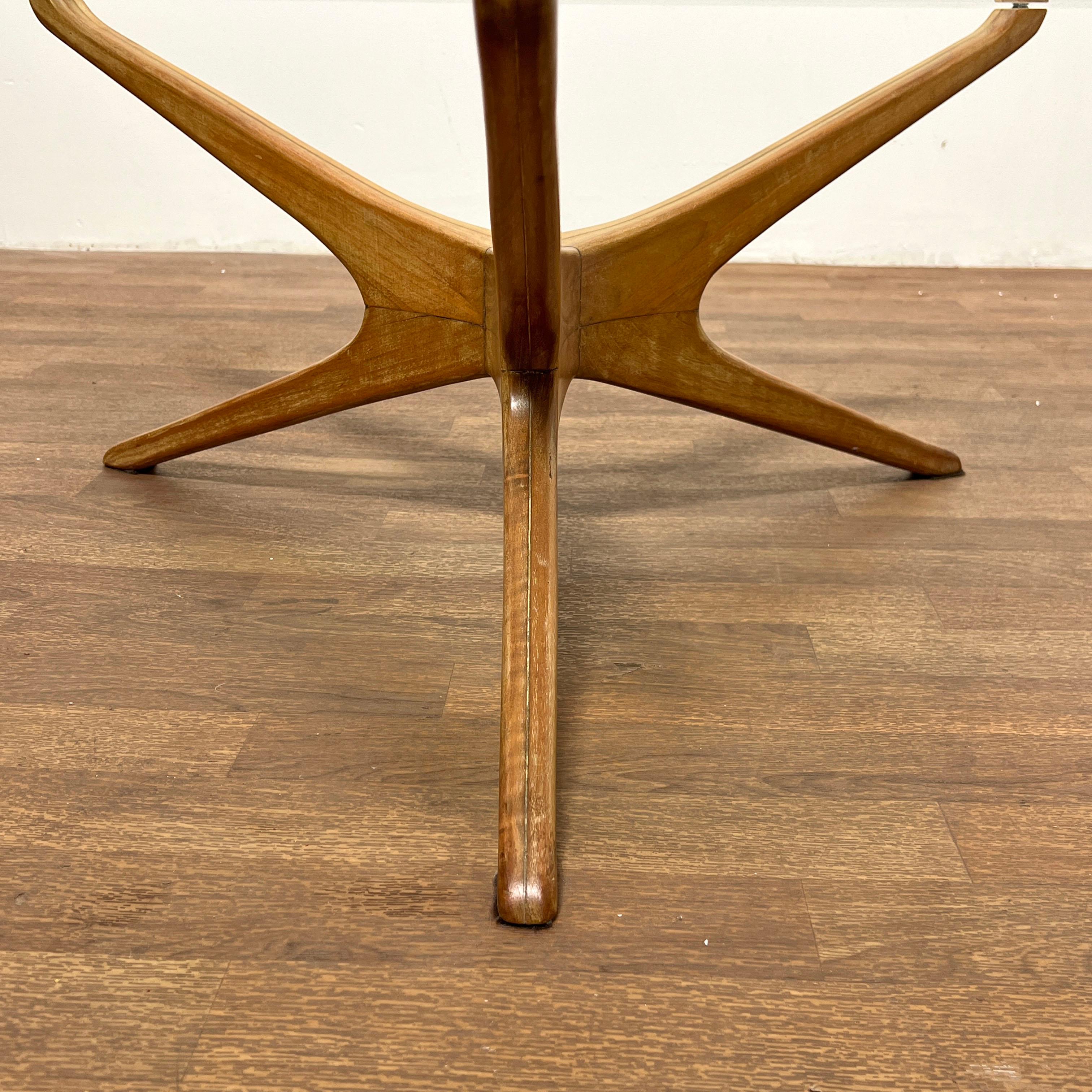 Vladimir Kagan Tri-Symmetric Coffee Table Circa 1950s In Good Condition In Peabody, MA