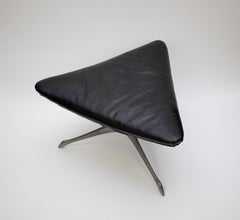 Vladimir Kagan Tri-Symmetric-Hocker