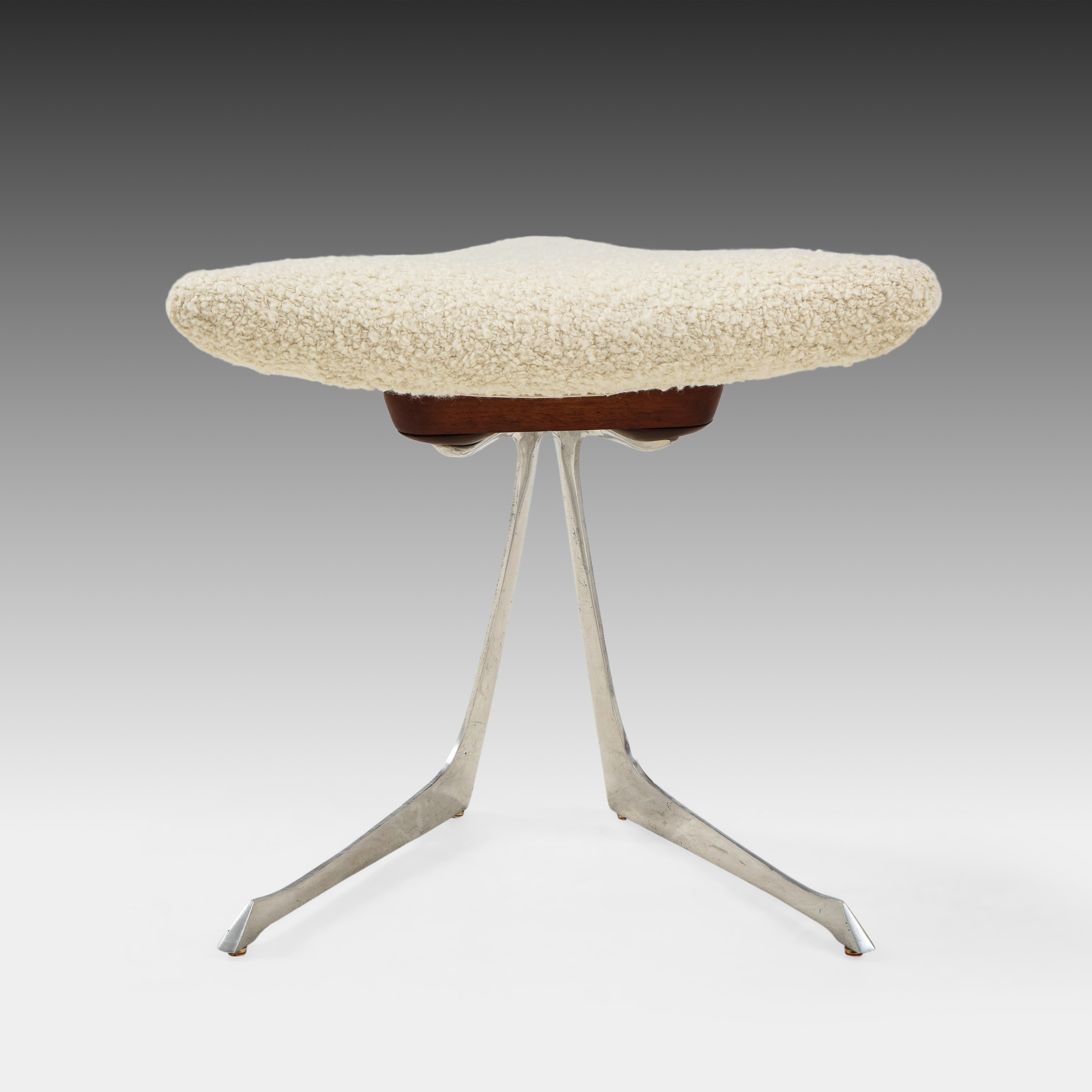 Vladimir Kagan Rare Unicorn Stool in Aluminum and Ivory Bouclé, 1960s In Good Condition In New York, NY