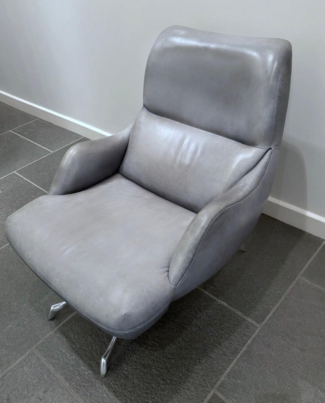 Mid-Century Modern Vladimir Kagan VK Armchair, Gray Blue Leather Lounge Chair, Polished Base. For Sale