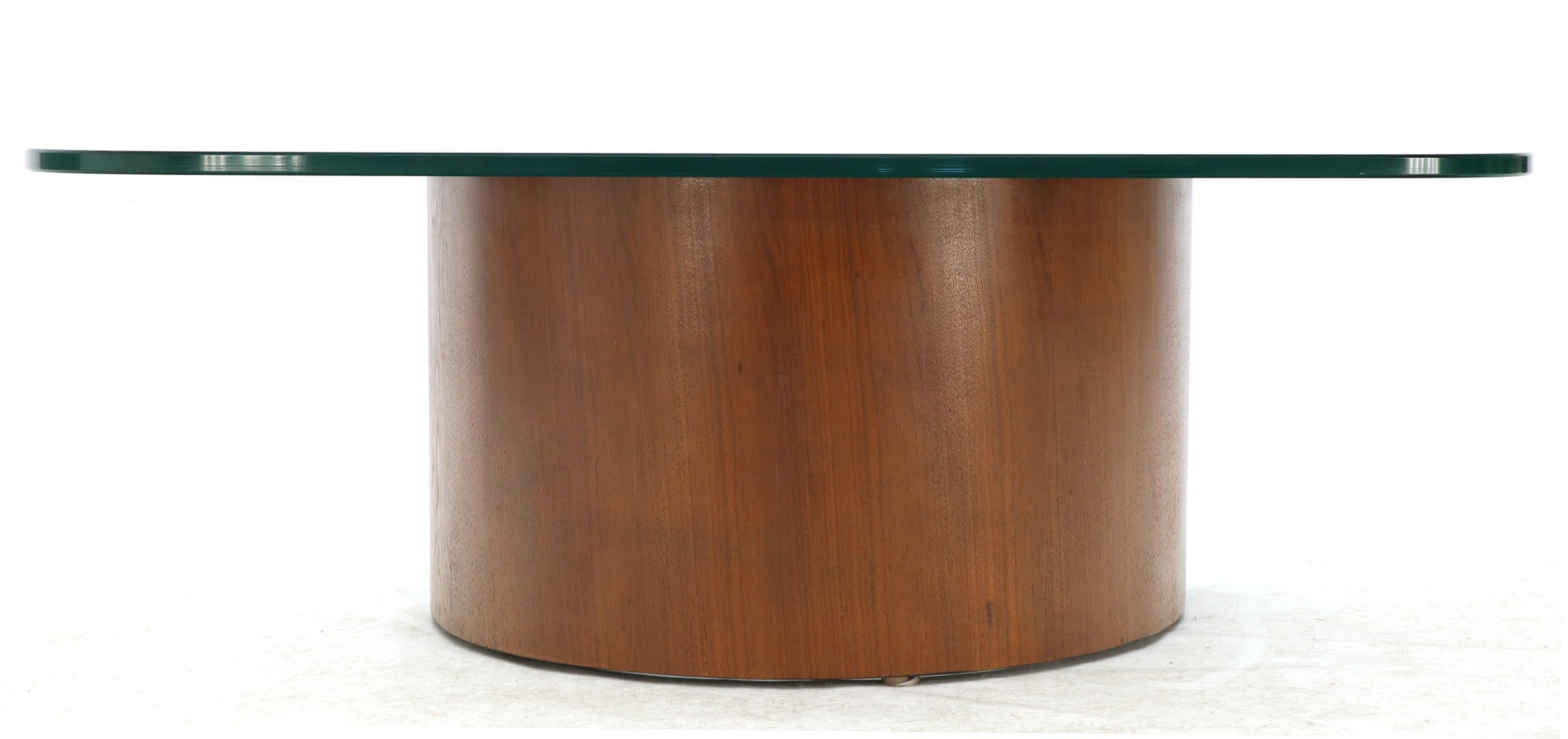Vladimir Kagan Walnut and Glass Snail Rounded Rectangle Coffee Table In Good Condition In Rockaway, NJ