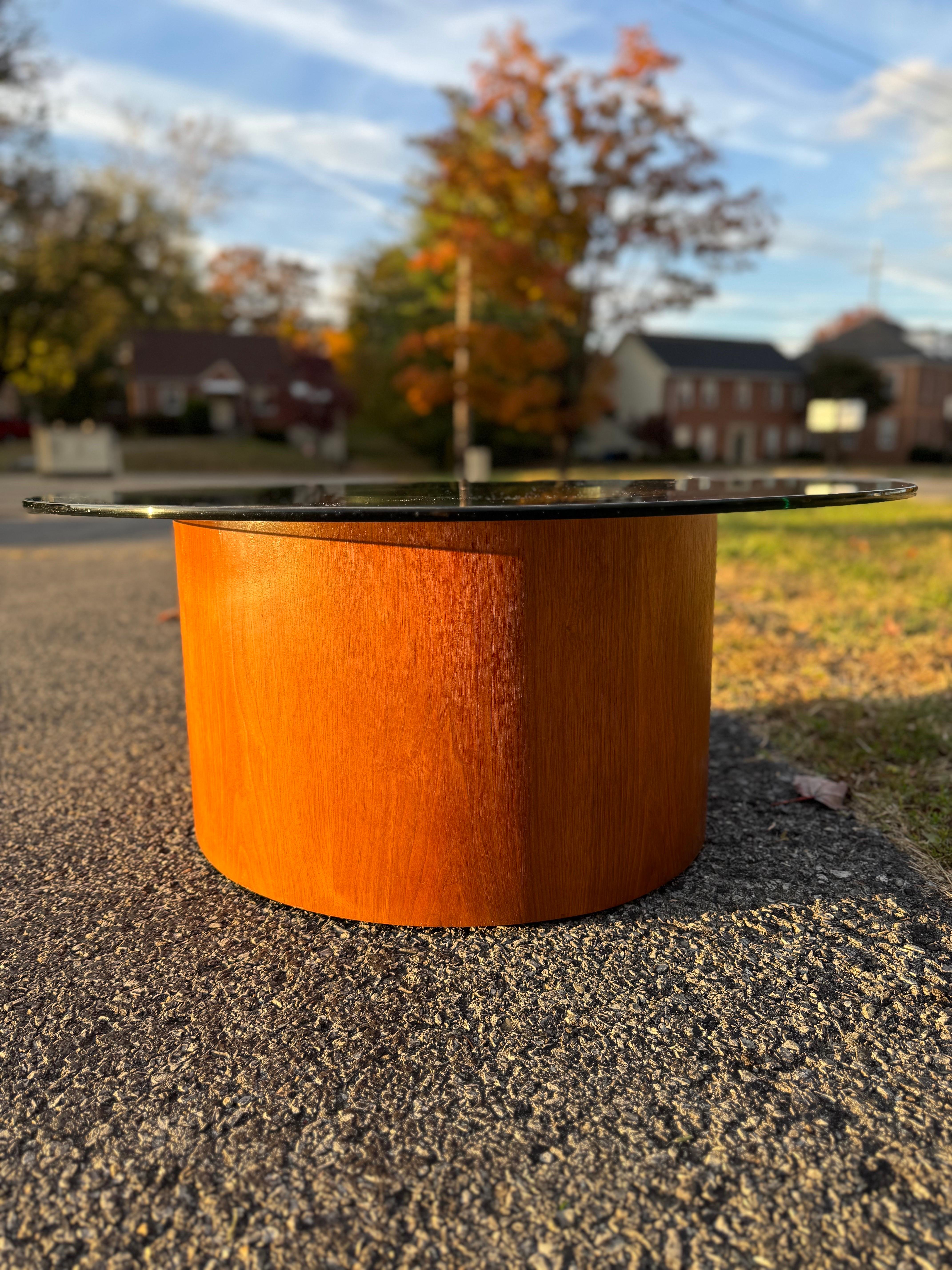 Table basse à escargots en noyer Vladimir Kagan Moderne du milieu du siècle dernier en vente 3