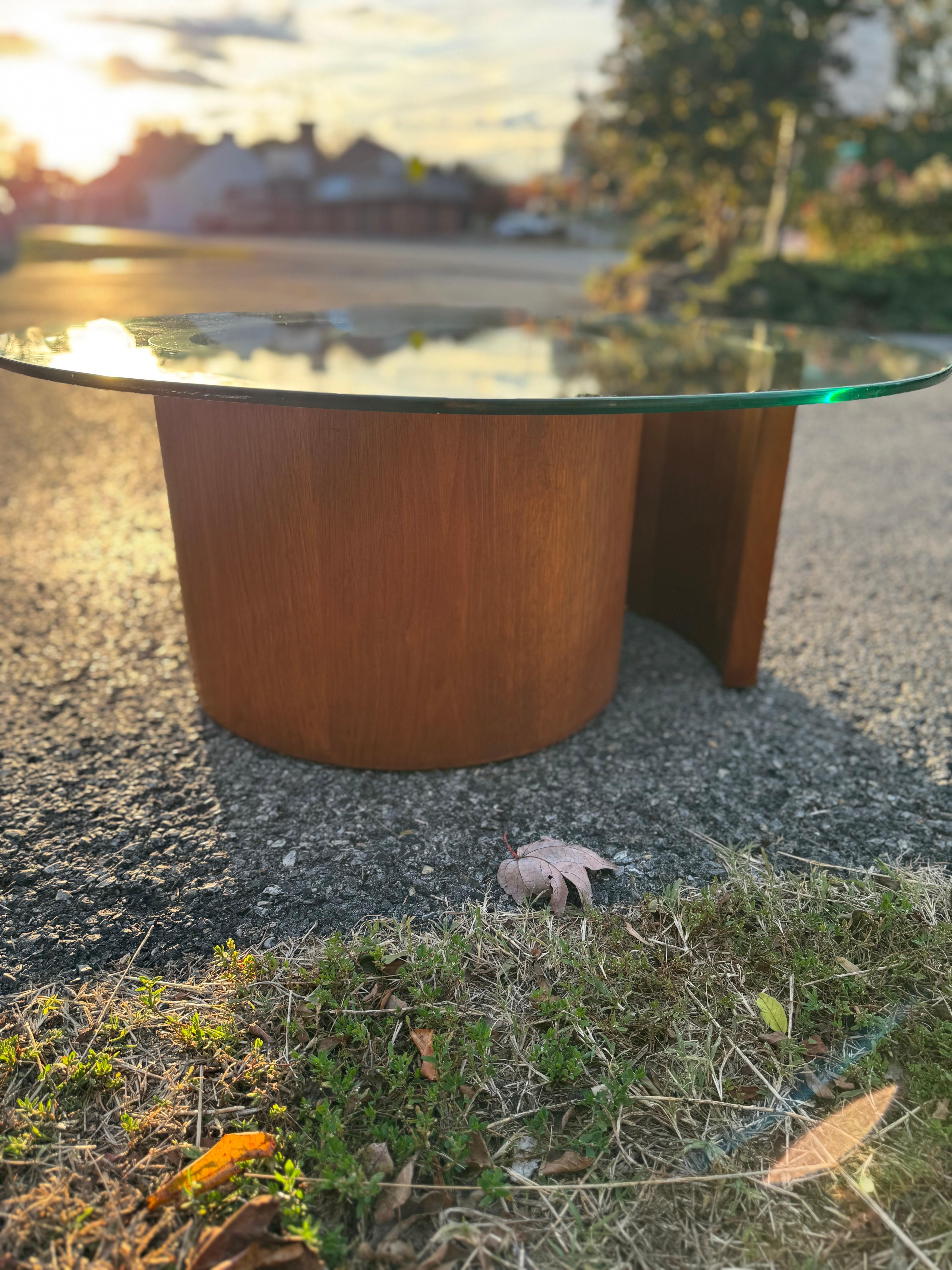 Table basse à escargots en noyer Vladimir Kagan Moderne du milieu du siècle dernier en vente 6