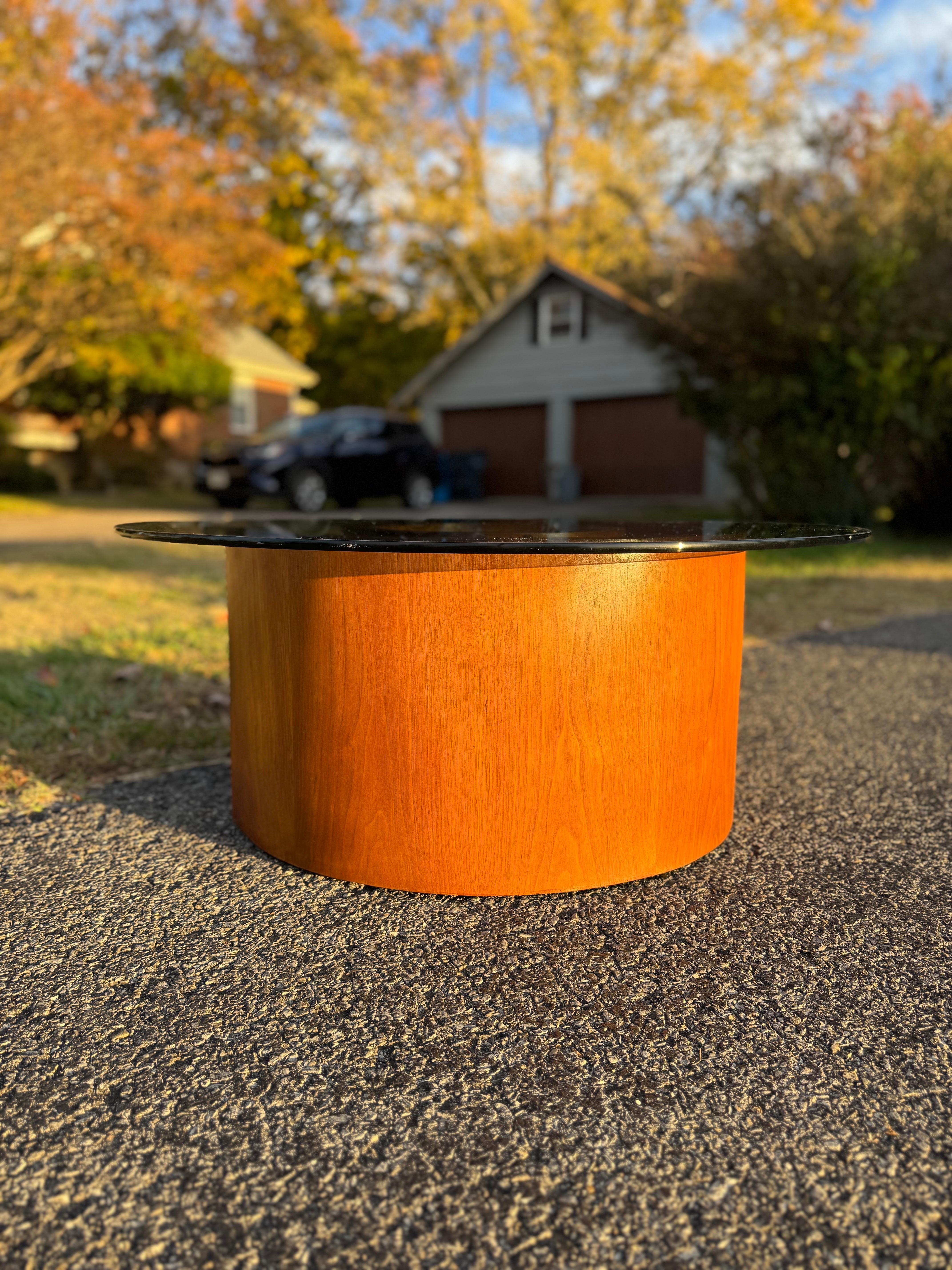 Table basse à escargots en noyer Vladimir Kagan Moderne du milieu du siècle dernier en vente 8