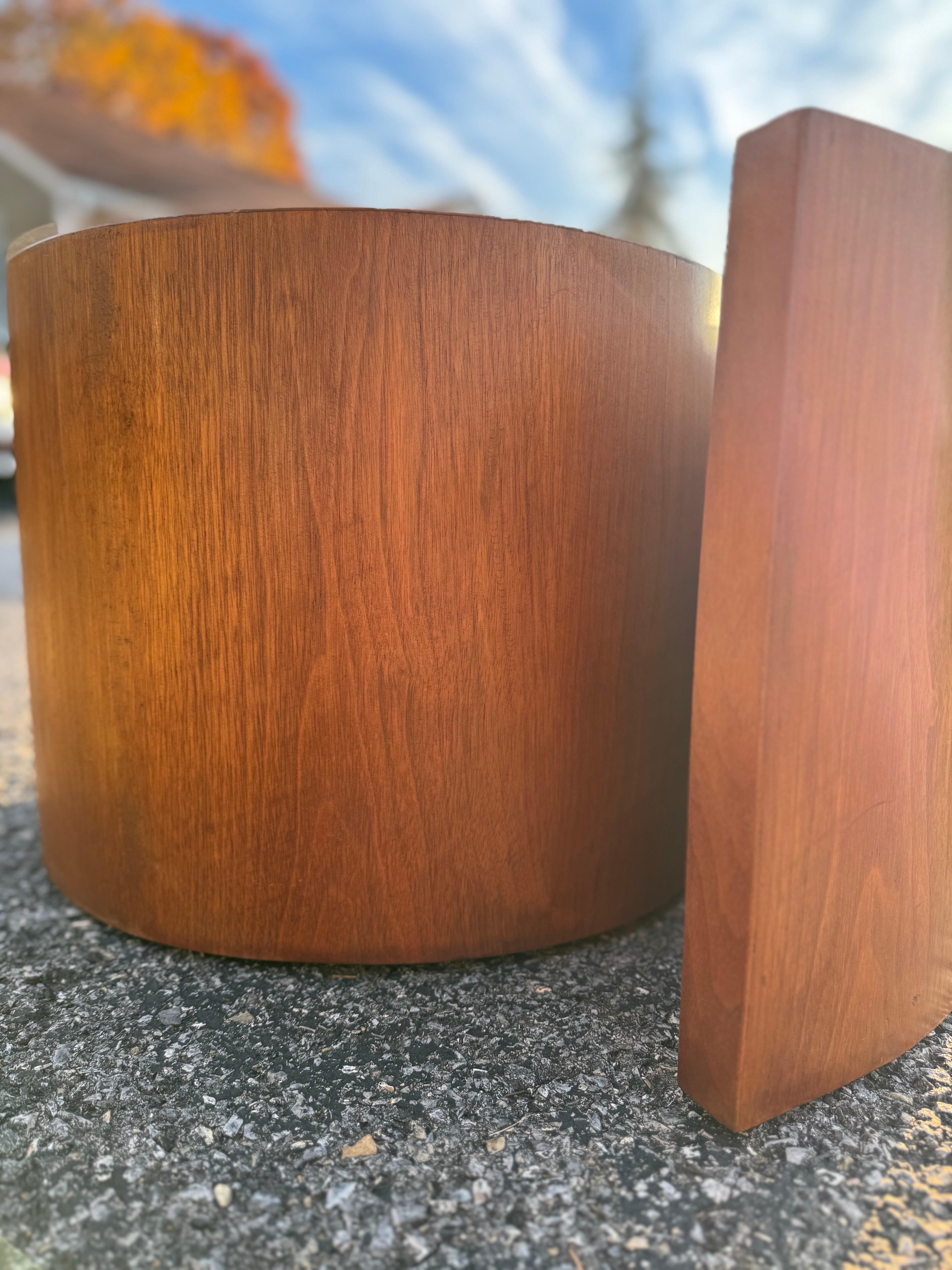 Noyer Table basse à escargots en noyer Vladimir Kagan Moderne du milieu du siècle dernier en vente