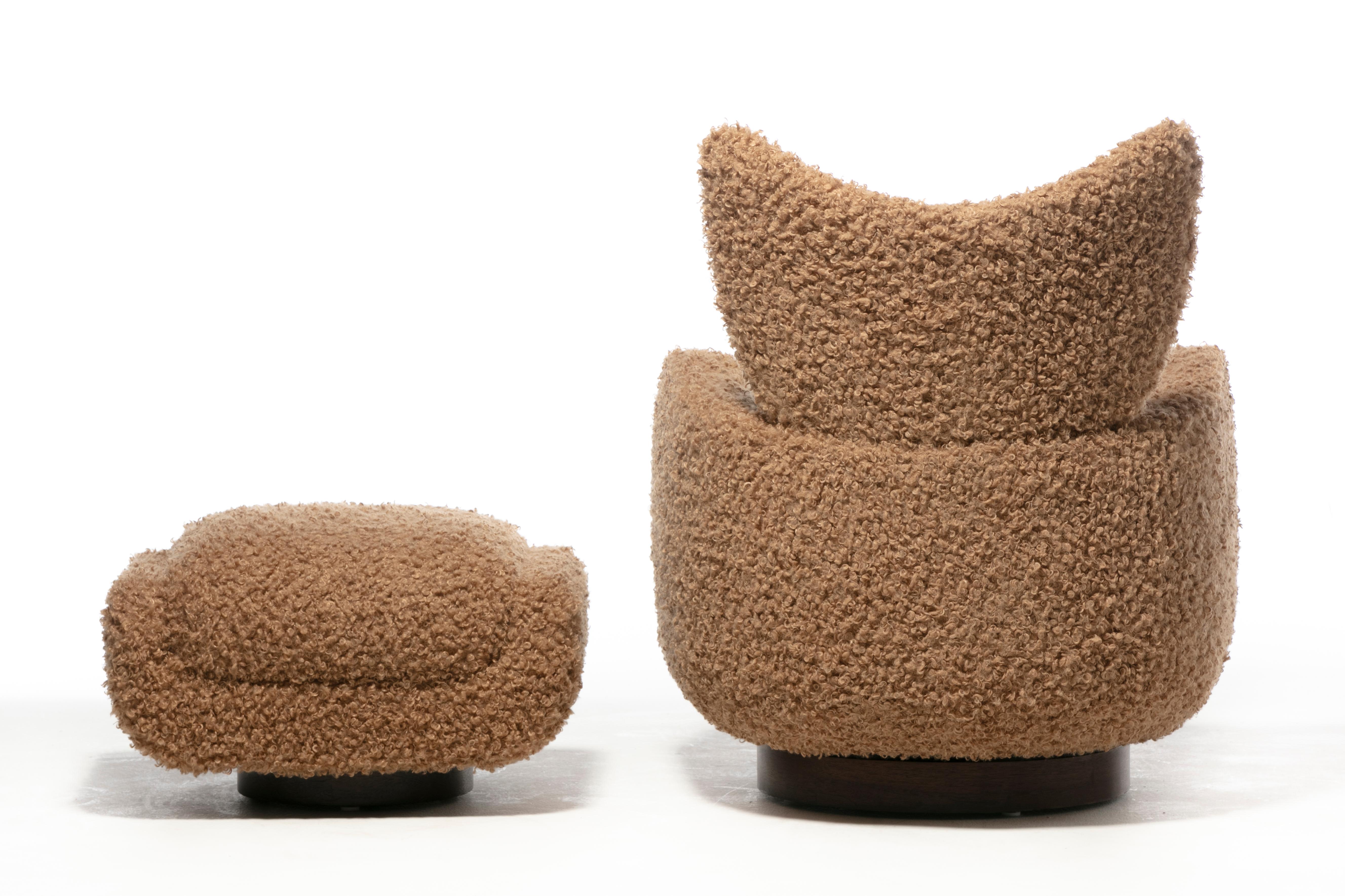 Vladimir Kagan Wingback Drehstuhl & Ottoman in Curly Latte Stoff im Angebot 11
