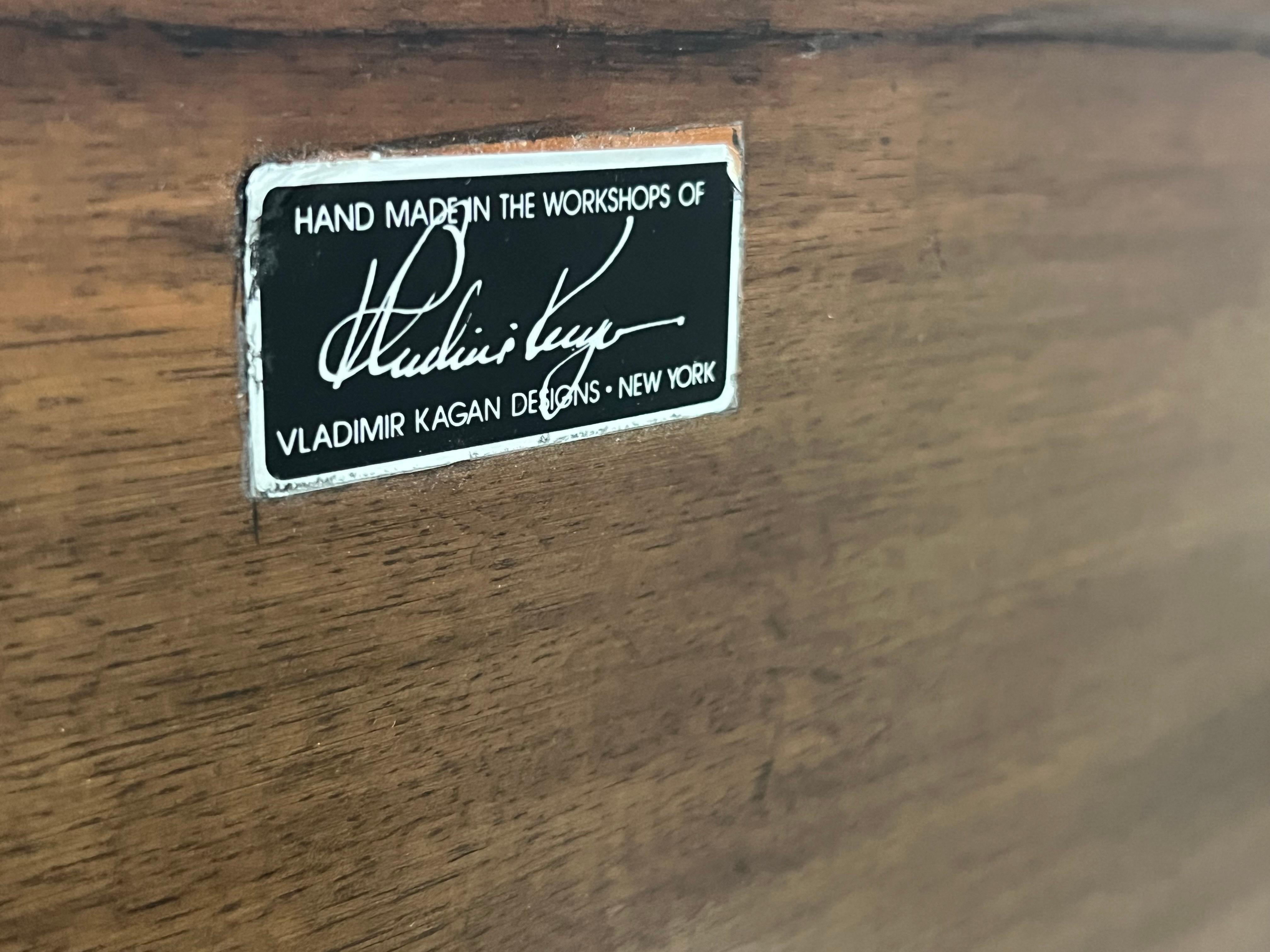 Vladimir Kagan Couchtisch aus Holz und Edelstahl im Angebot 6