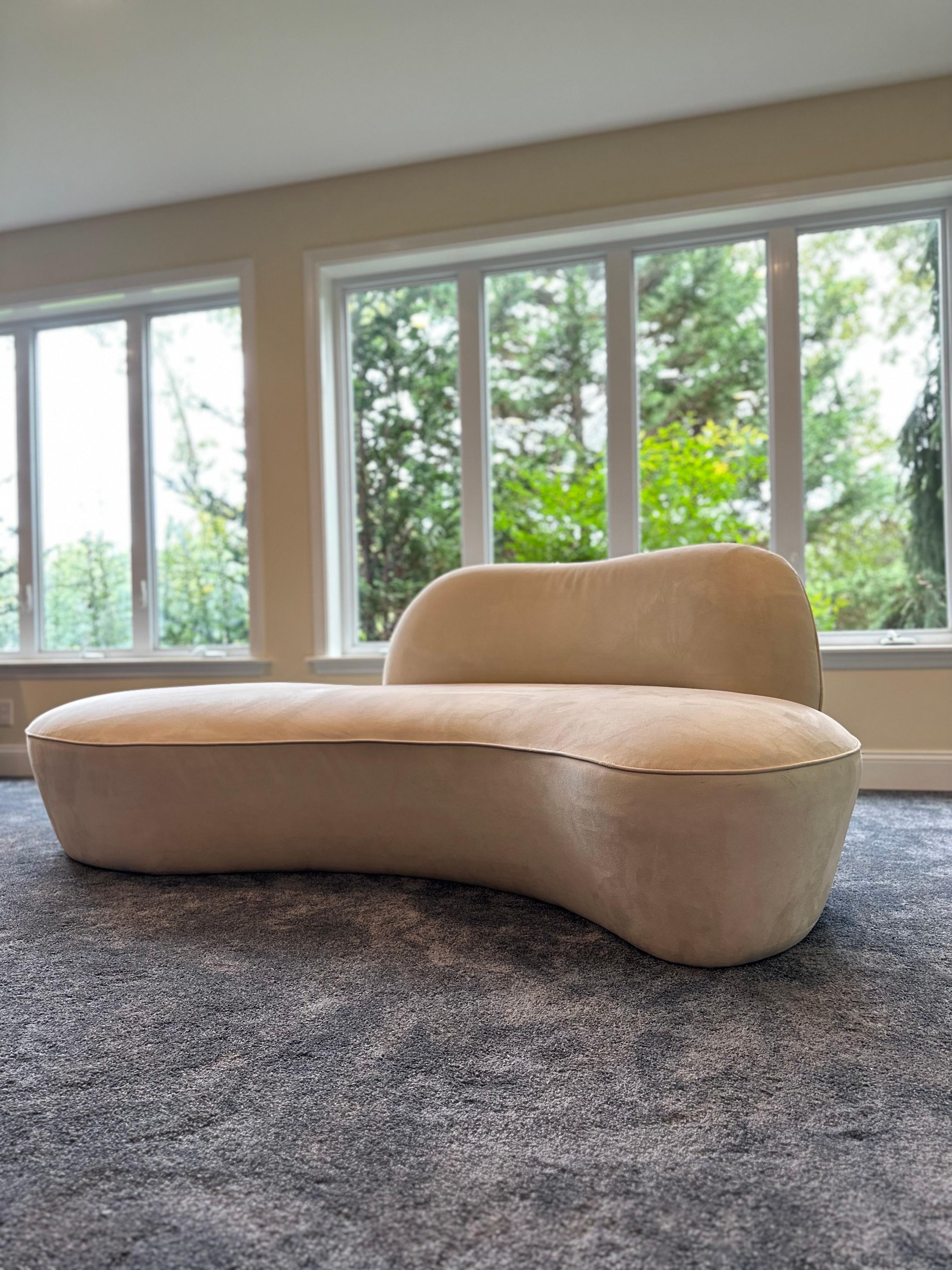 Mid-Century Modern Vladimir Kagan “Zoe” Sofa for American Leather