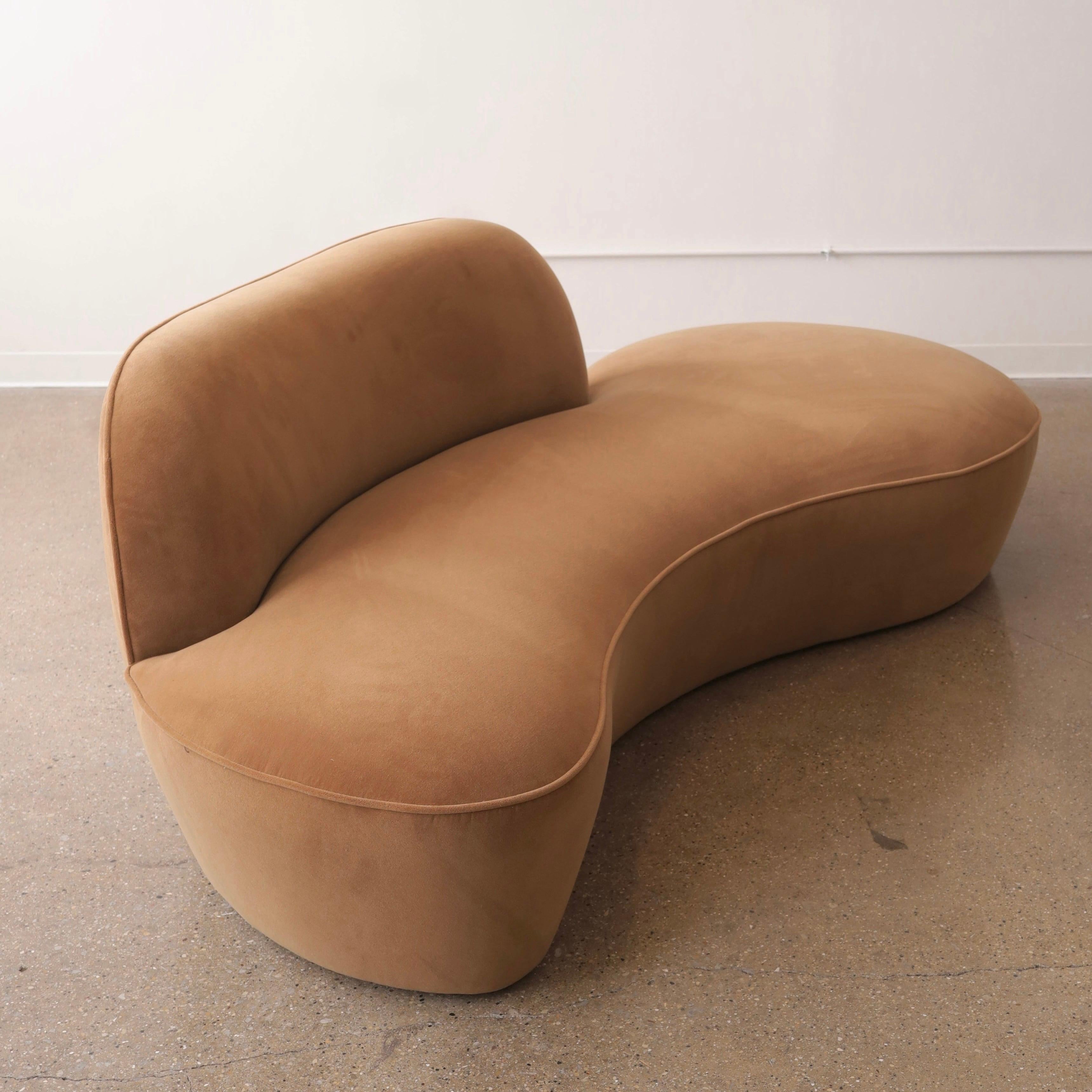 Vladimir Kagan “Zoe” Sofa In Good Condition In Chicago, IL