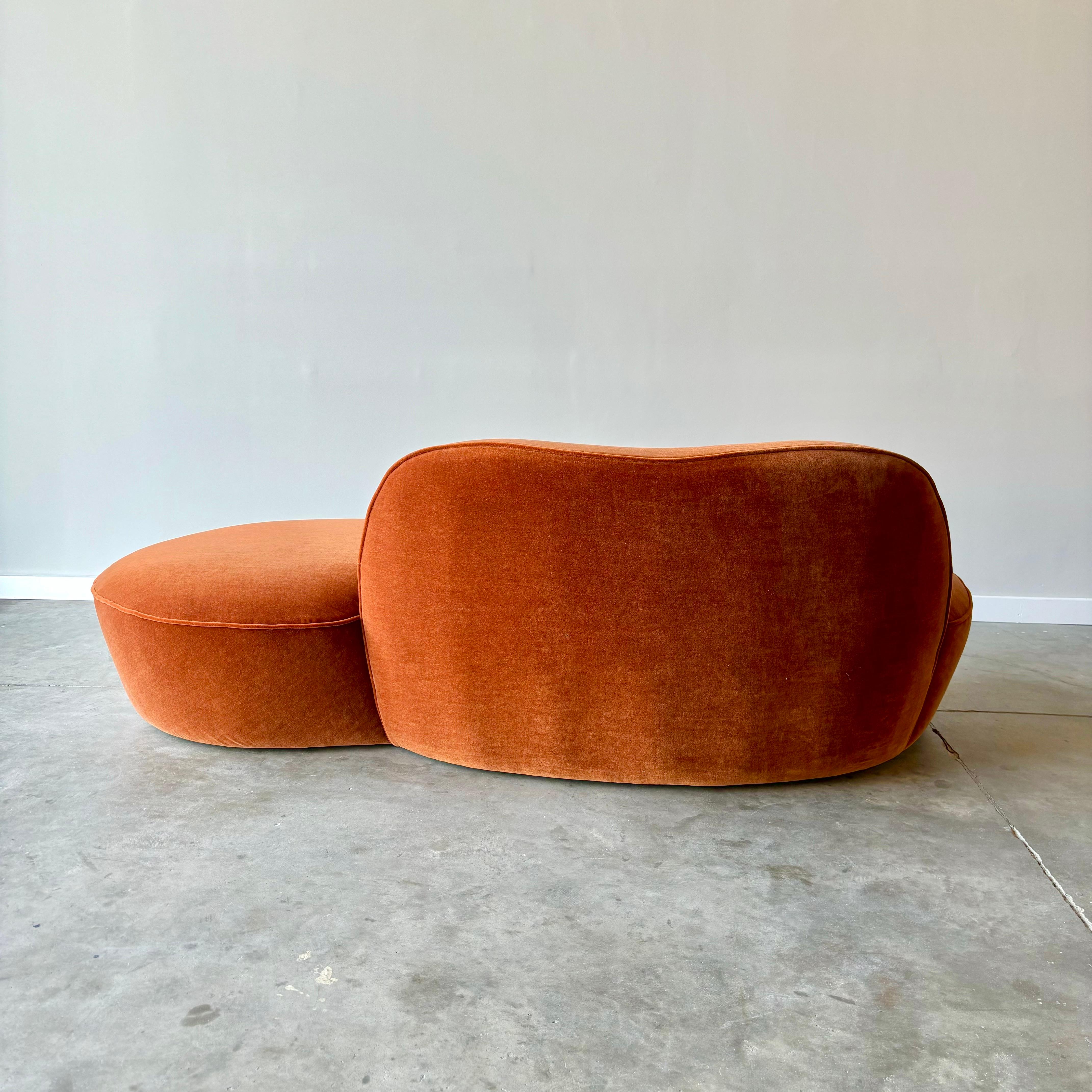 20th Century Vladimir Kagan Zoe Sofa, Newly Upholstered For Sale