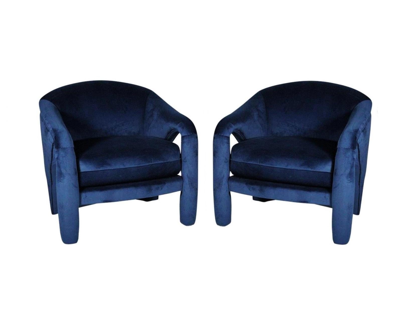 Mid-Century Modern Vladimir Kaganesque Navy Blue Lounge Chairs by Weiman For Sale