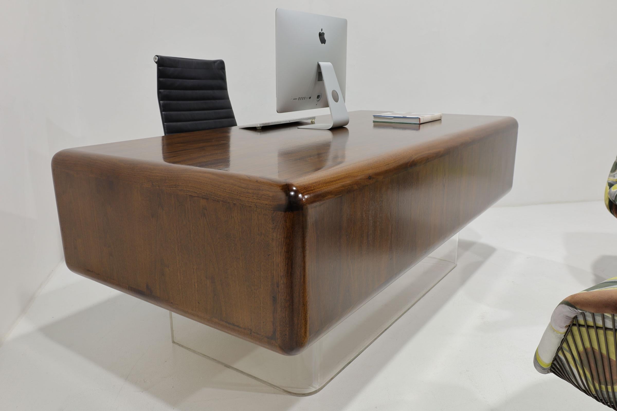American Vladimir Kagan Style Walnut and Lucite Executive Desk by Gianni,  1970s For Sale