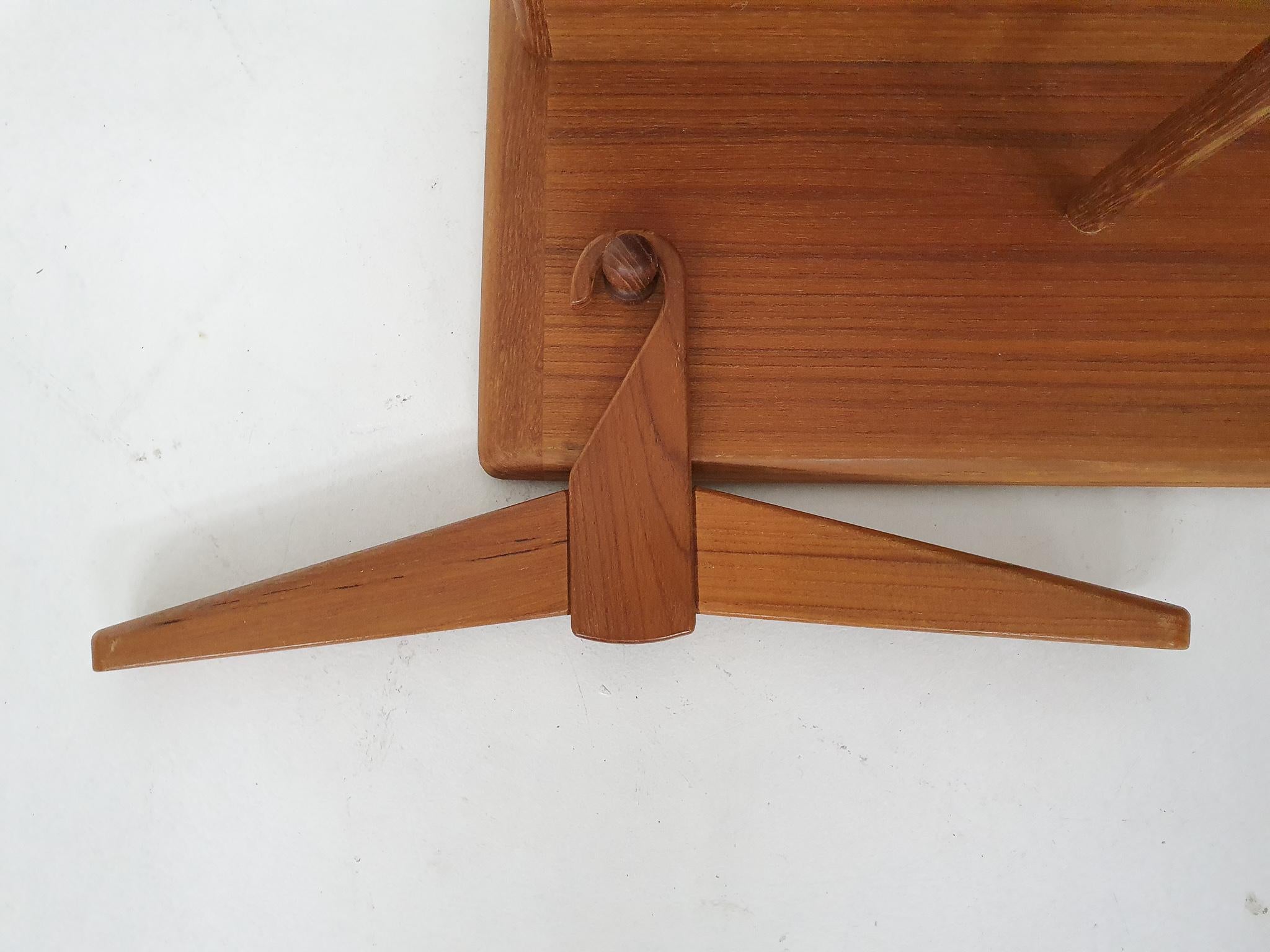 Danish VM 216 Coatrack by Kai Kristiansen for Vildbjerg Mobelfabrik, Denmark, 1960's For Sale