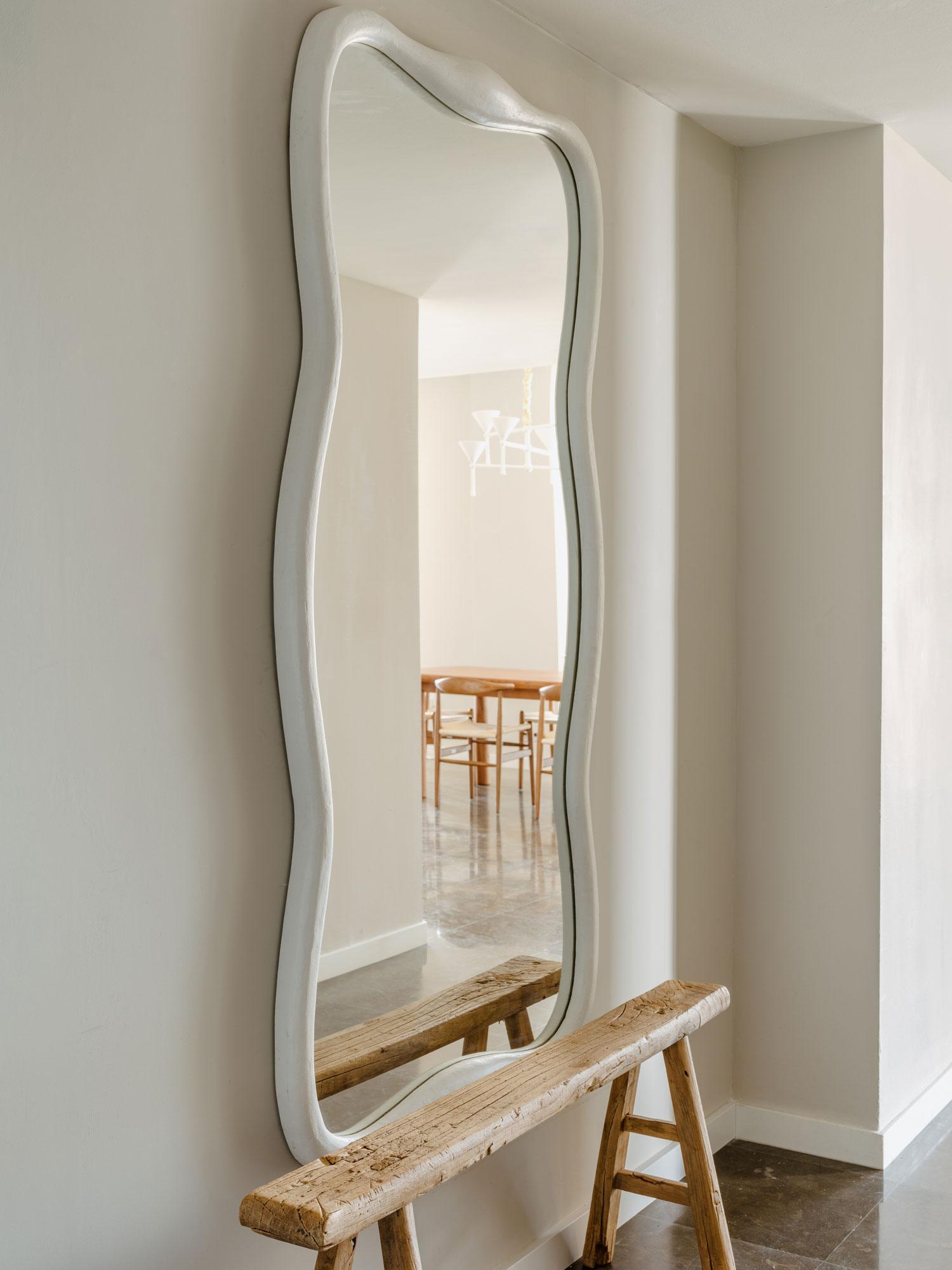 Aesthetic Movement VM-Plaster Mirror 70