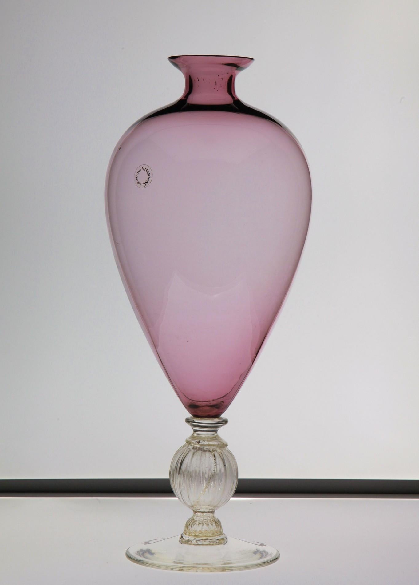 V.Nason, Veronese Vase, Amethyst body and gold leaf glass foot Murano 80s signed 8