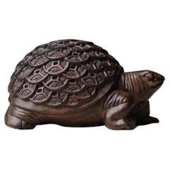 Asiatische Agarwood-Schnitzerei Feng Shui Goldene Münze-Schildkröten-Skulptur aus der Vntage