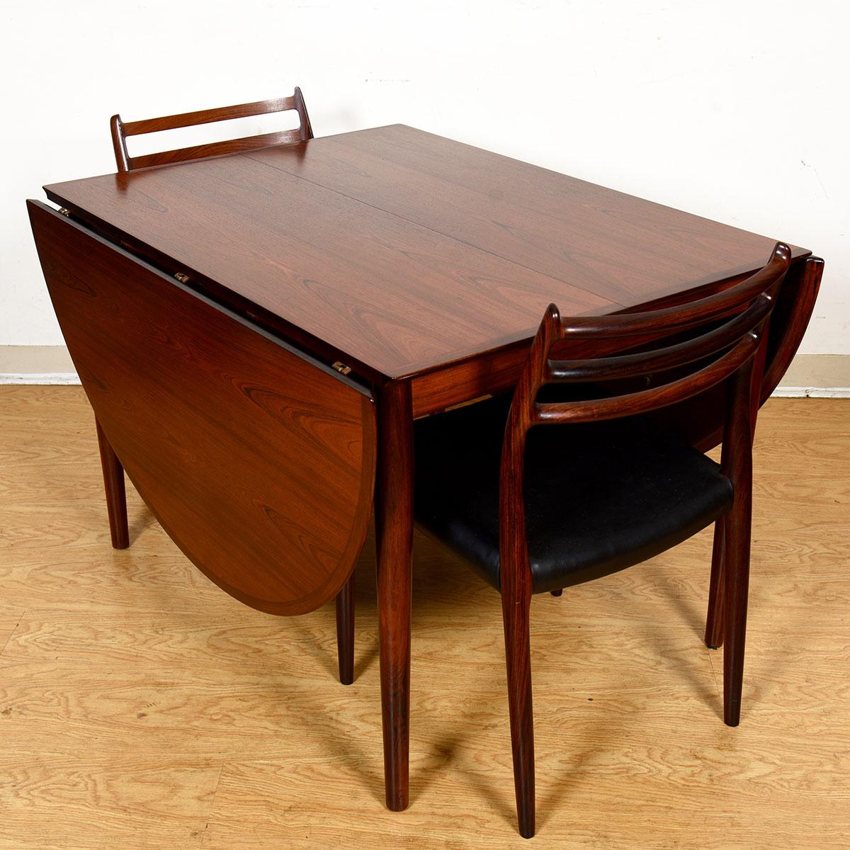 Vodder Danish Rosewood Dining Table with Removable Drop Leaves + Middle Leaf For Sale 3