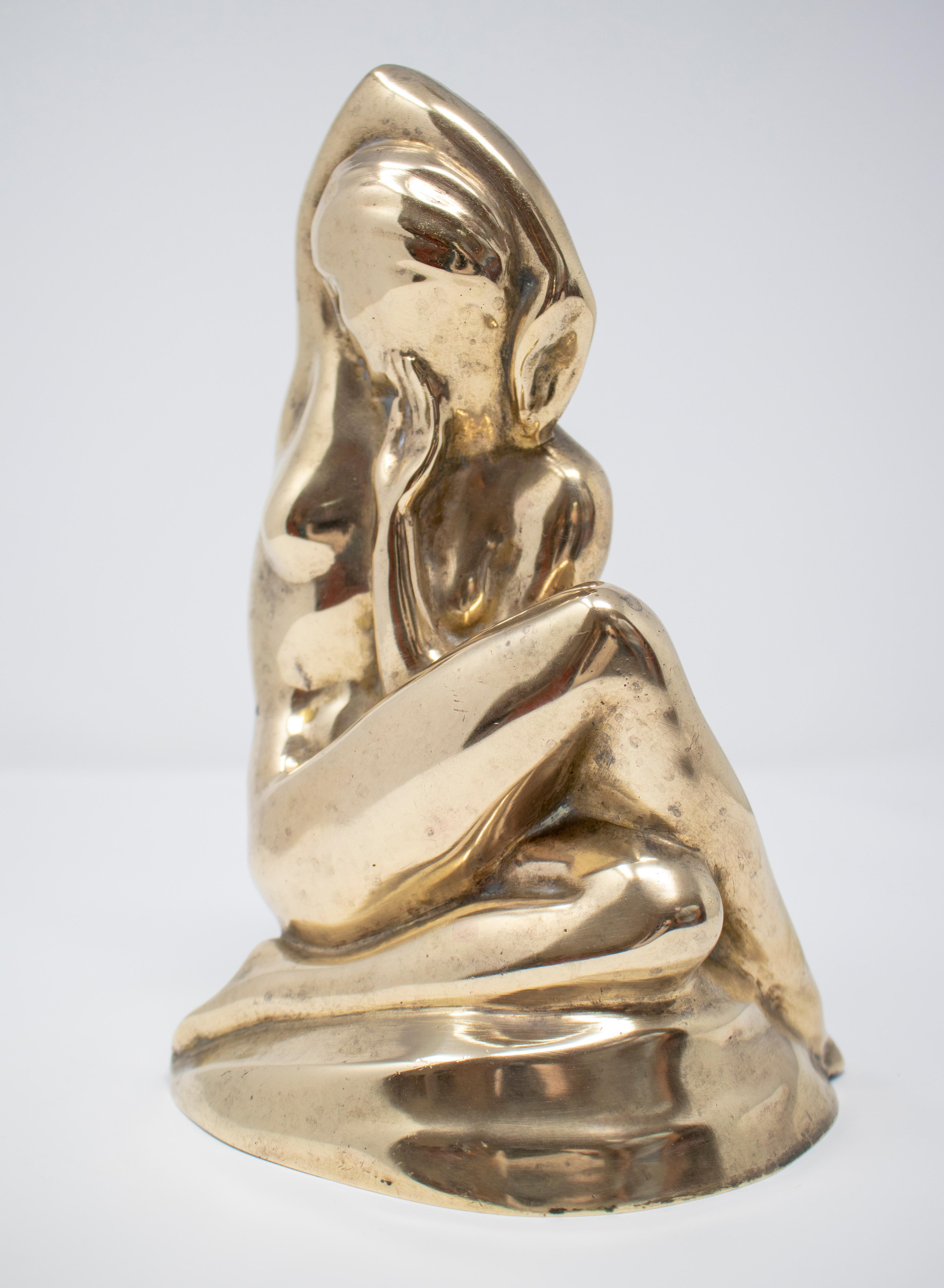 Vodi Colcertaldo signed female Art Deco bronze figure scultpure.