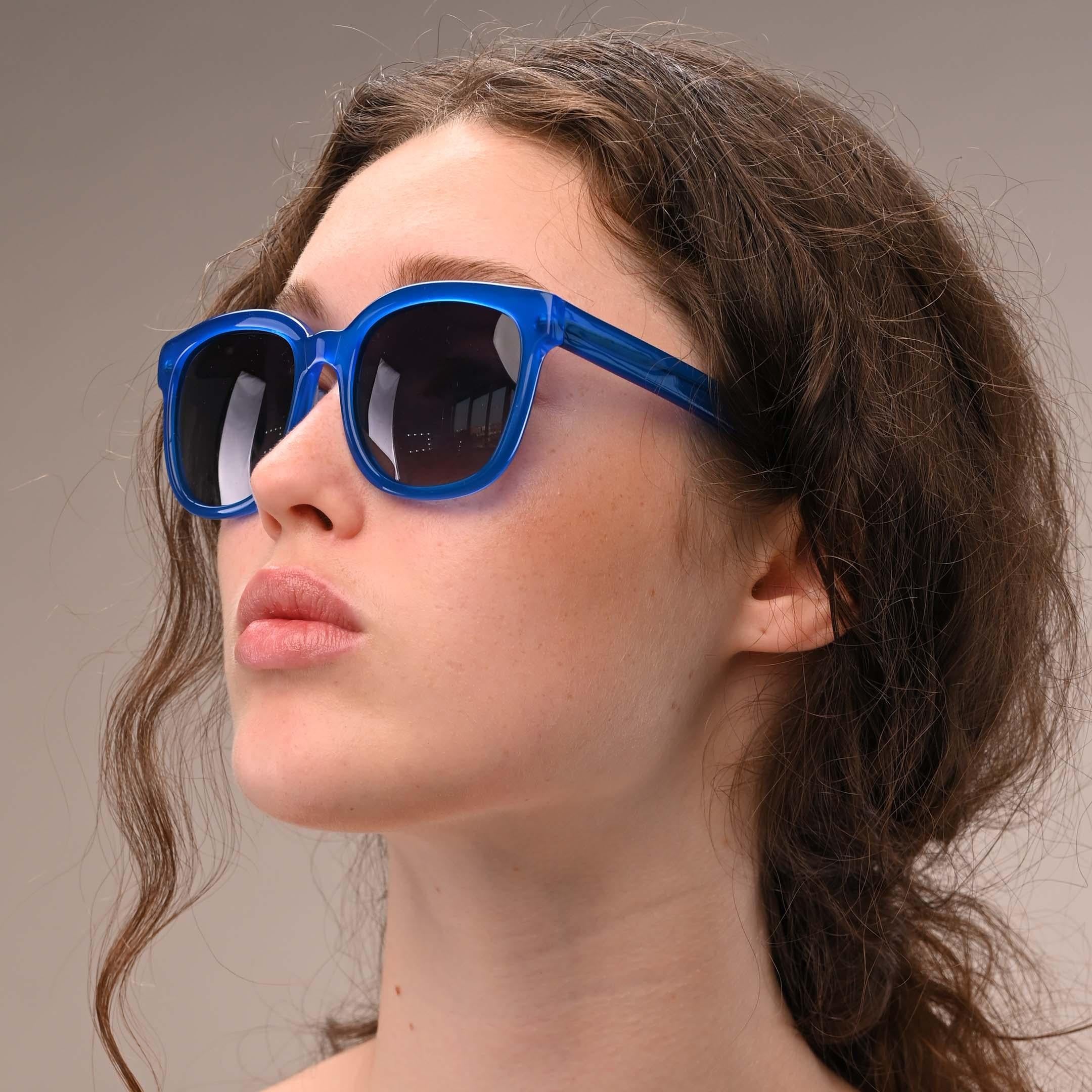 Vogart Vintage-Sonnenbrille 70er Jahre  für Damen oder Herren im Angebot