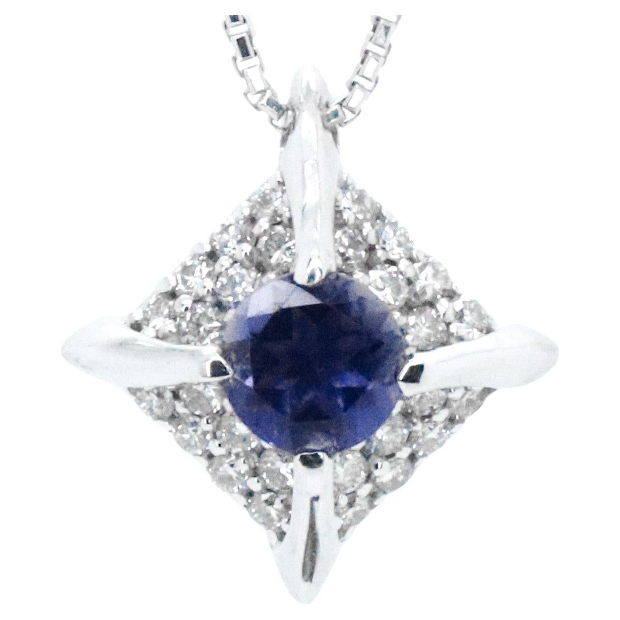 Fabriqué en Italie, prix Vogue, saphir bleu et or blanc 18 carats Cosmic  Pendentif en vente