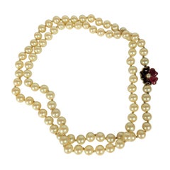 Vogue Pearls with Gripoix Flower Clasp