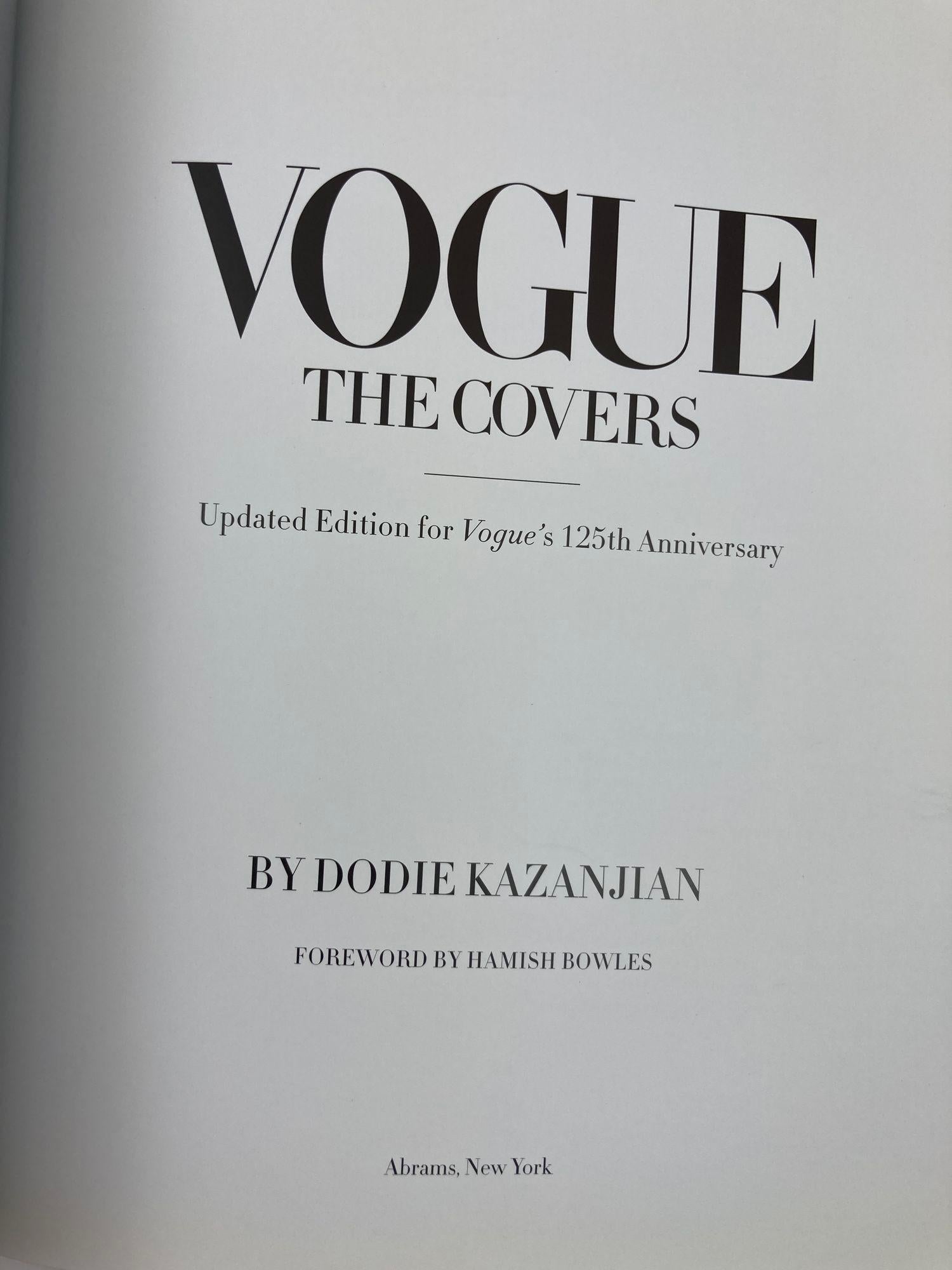 Vogue The Covers Hardcover Coffee Table Book In Good Condition For Sale In North Hollywood, CA