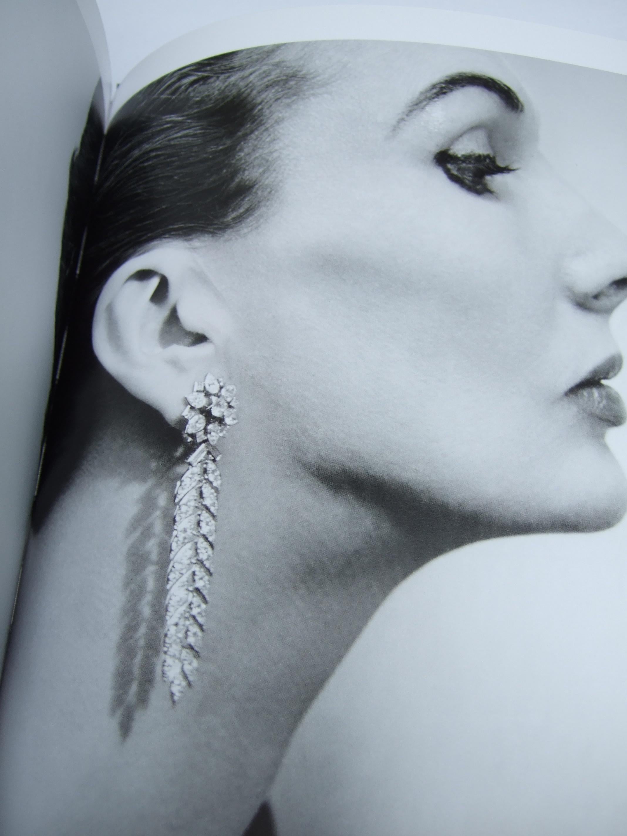 Vogue The Jewellery, Hardcoverbuch in Original-Kartontasche  21. c im Angebot 5