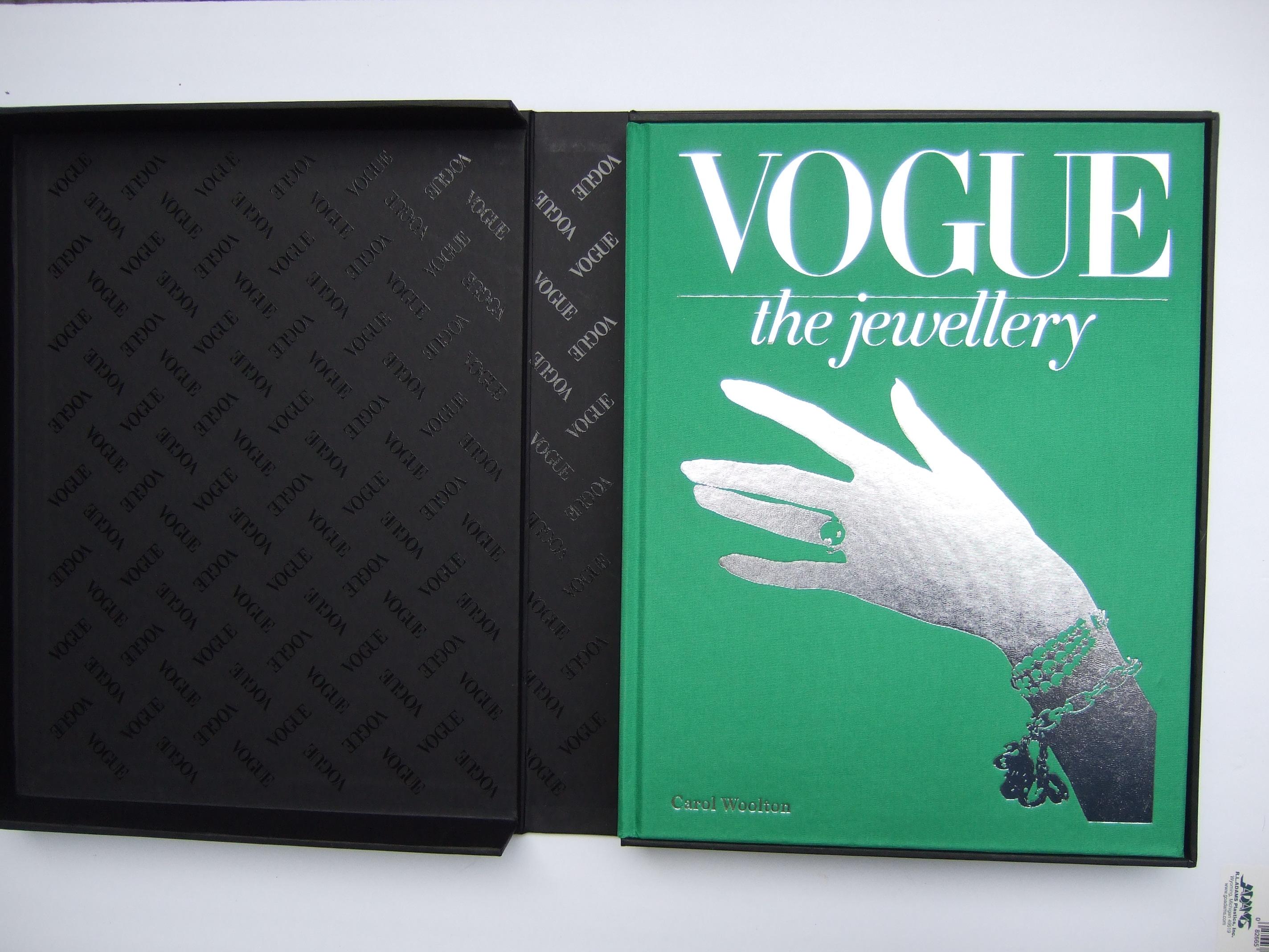 Vogue The Jewellery, Hardcoverbuch in Original-Kartontasche  21. c (Schwarz) im Angebot