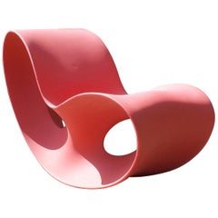 Fauteuil à bascule Voido rouge de Ron Arad pour Magis, 2006-2008