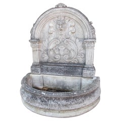 Stein-Brunnen