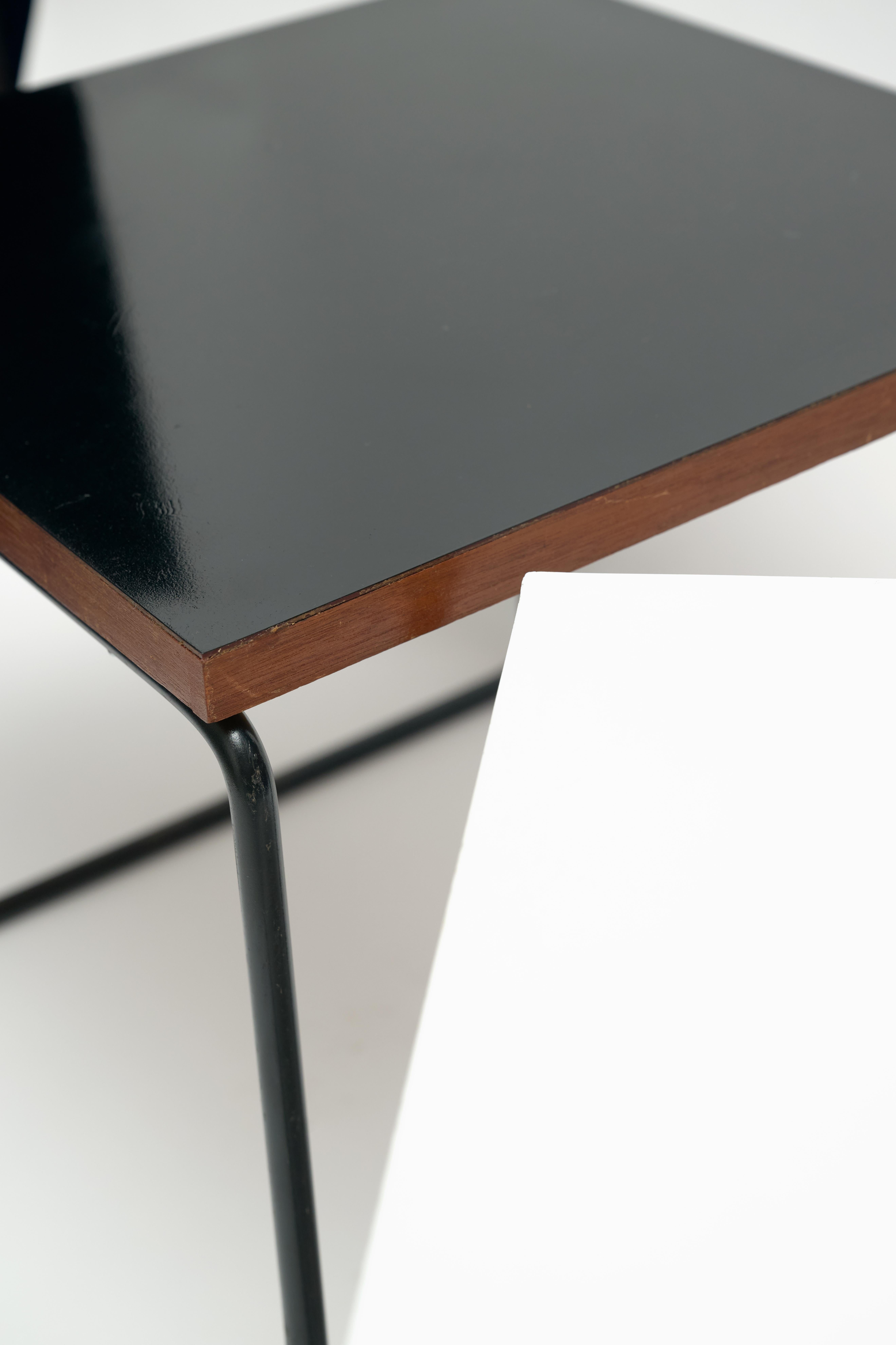 Volante Side Table by Pierre Guariche for Steiner Éditeur, France, 1960s In Good Condition For Sale In New York, NY