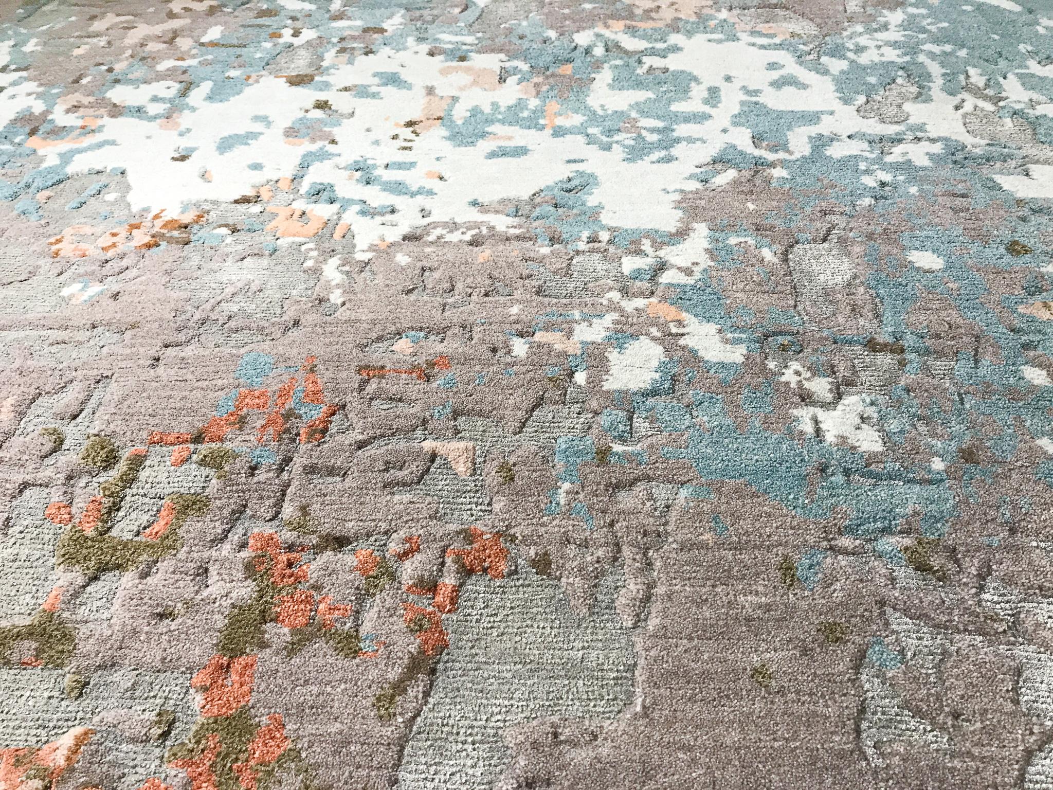 Nepalese Modern rug Abstract unusual shiny pattern handmade - Volcanic Saga For Sale