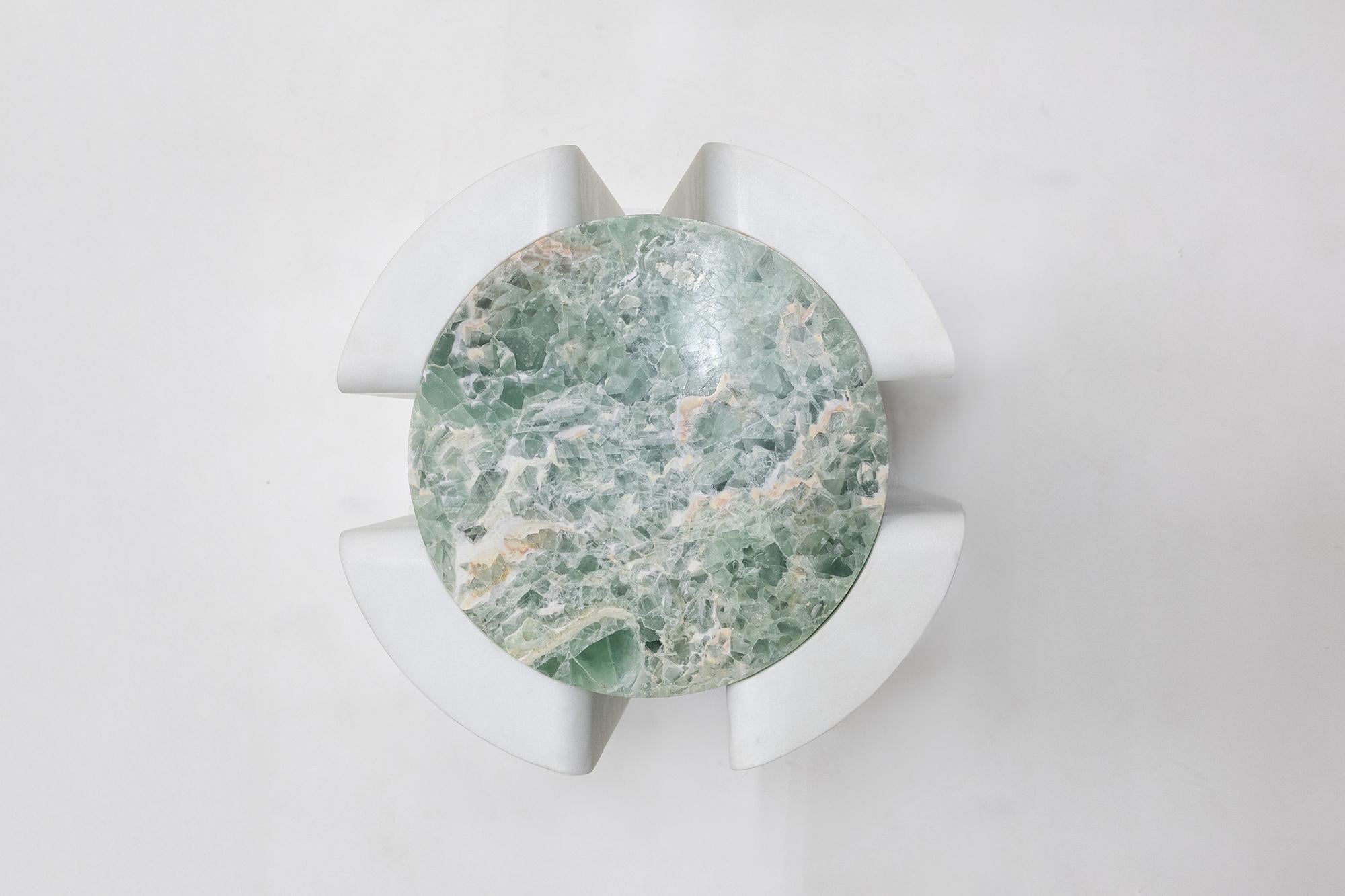 Fait main Abat-jour volcanique en marbre III - Sten Studio - Calacatta dorée et fluorite en vente