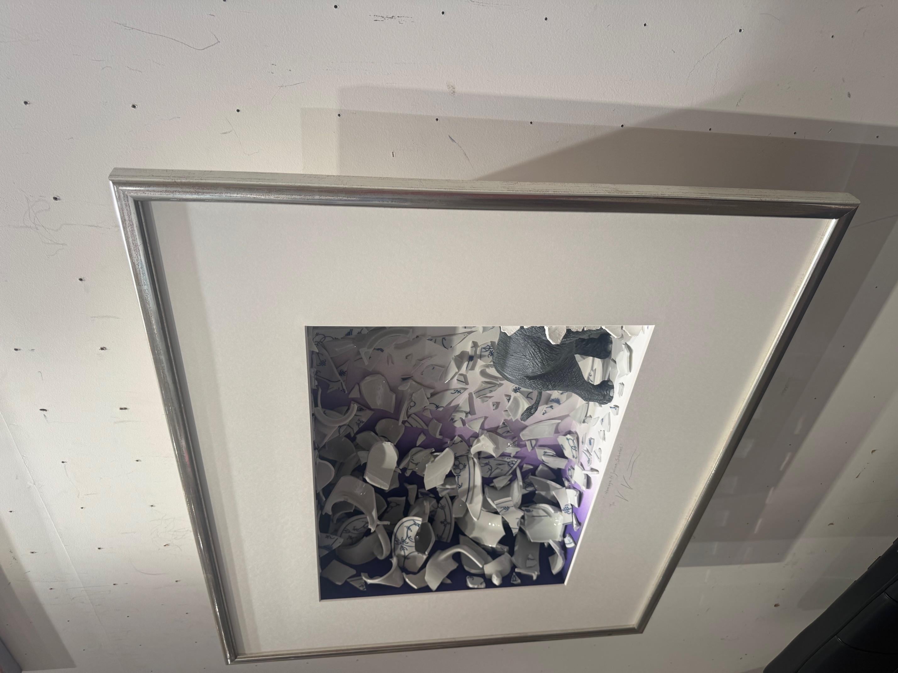 Hommage à Schnabel - œuvre d'art contemporaine Éléphant dans une boutique de porcelaine en vente 3