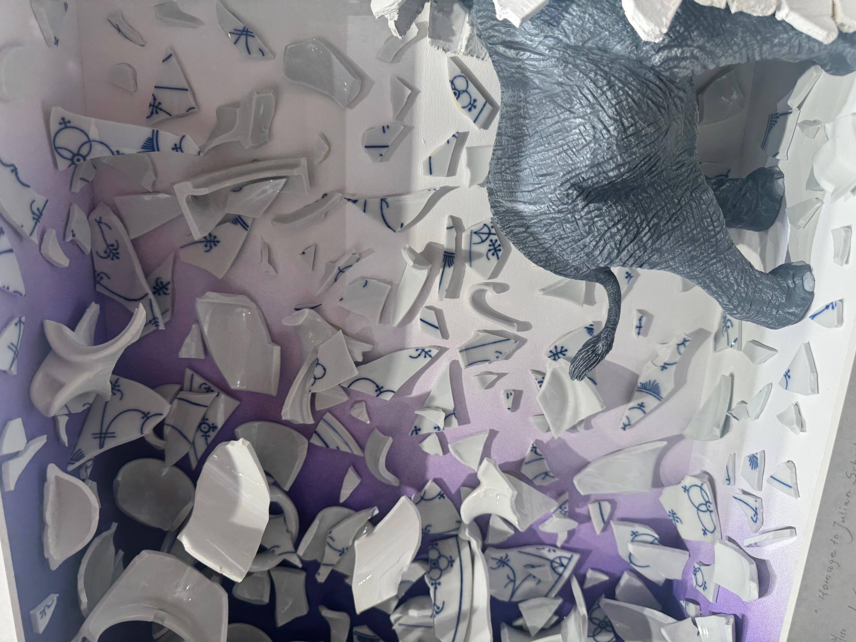 Hommage à Schnabel - œuvre d'art contemporaine Éléphant dans une boutique de porcelaine en vente 4